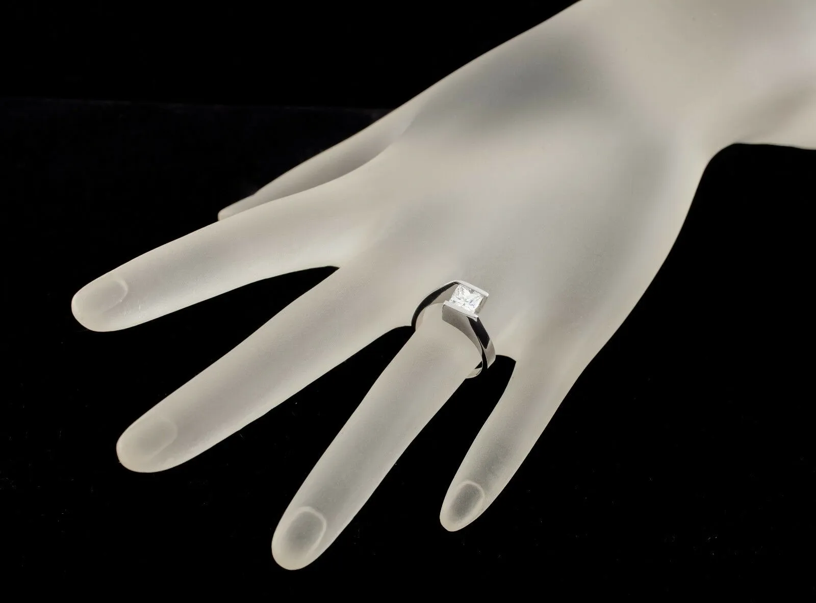 0.73 carat Princess Cut Diamond 18k White Gold Engagement Ring Size 5 GIA cert