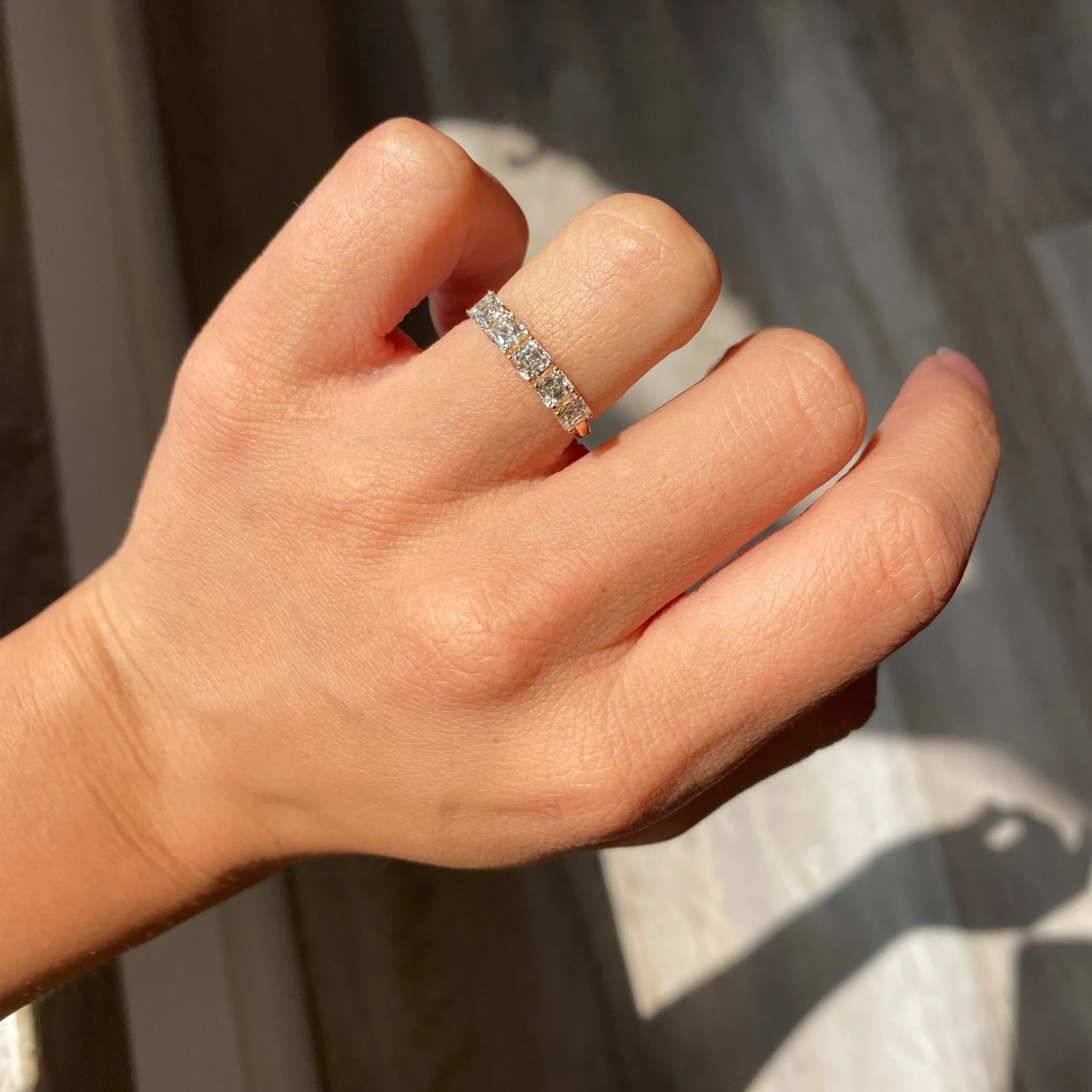 1.03ctw Asscher Cut Diamond 5-Stone Band