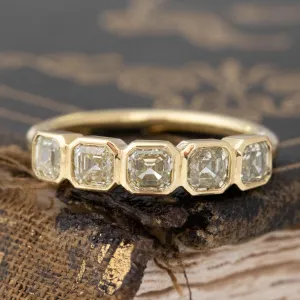 1.15ctw Asscher Cut Diamond 5-Stone Bezel Band