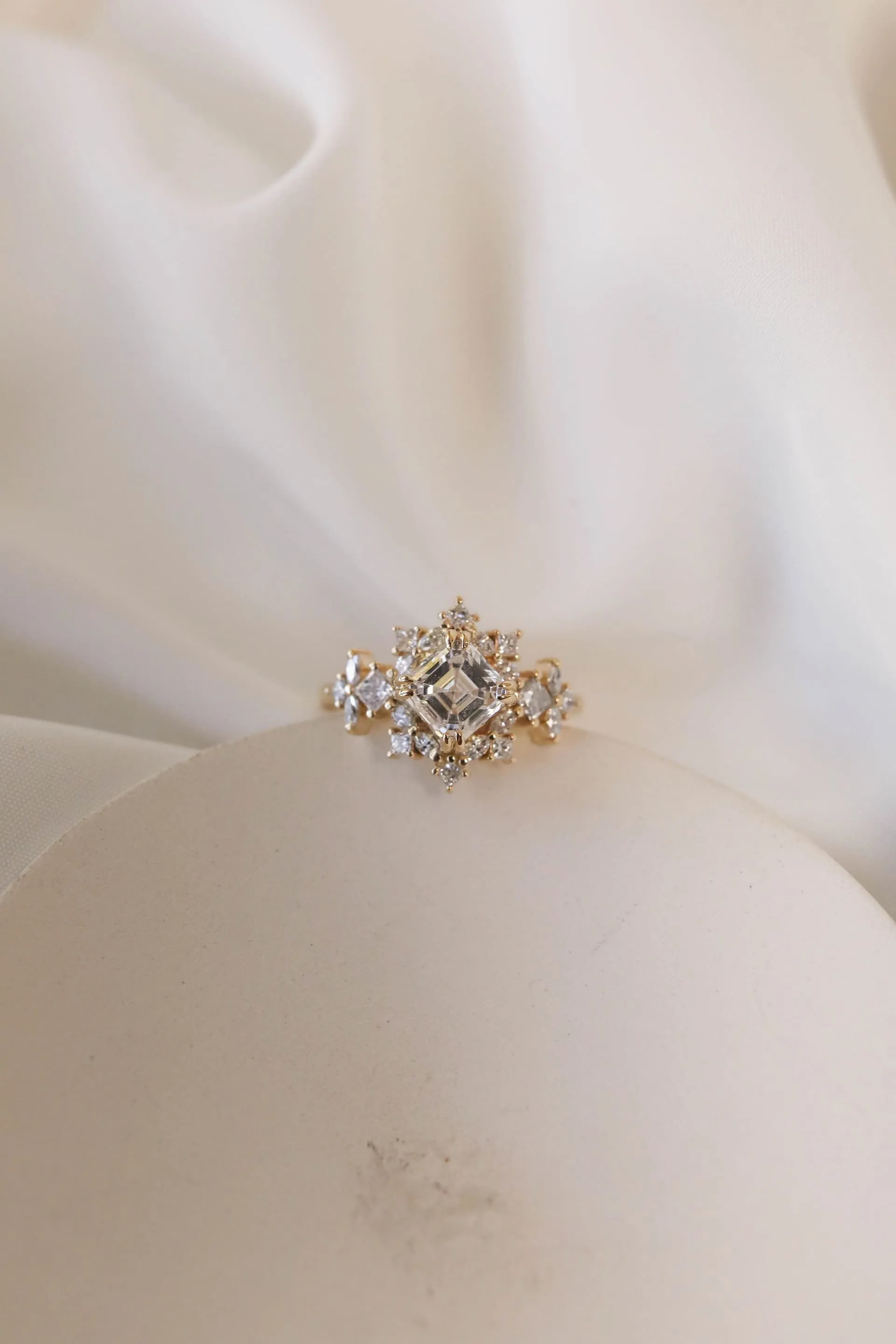 1.20 CT - 3.50 CT Asscher Cut Vintage Diamond Engagement Ring