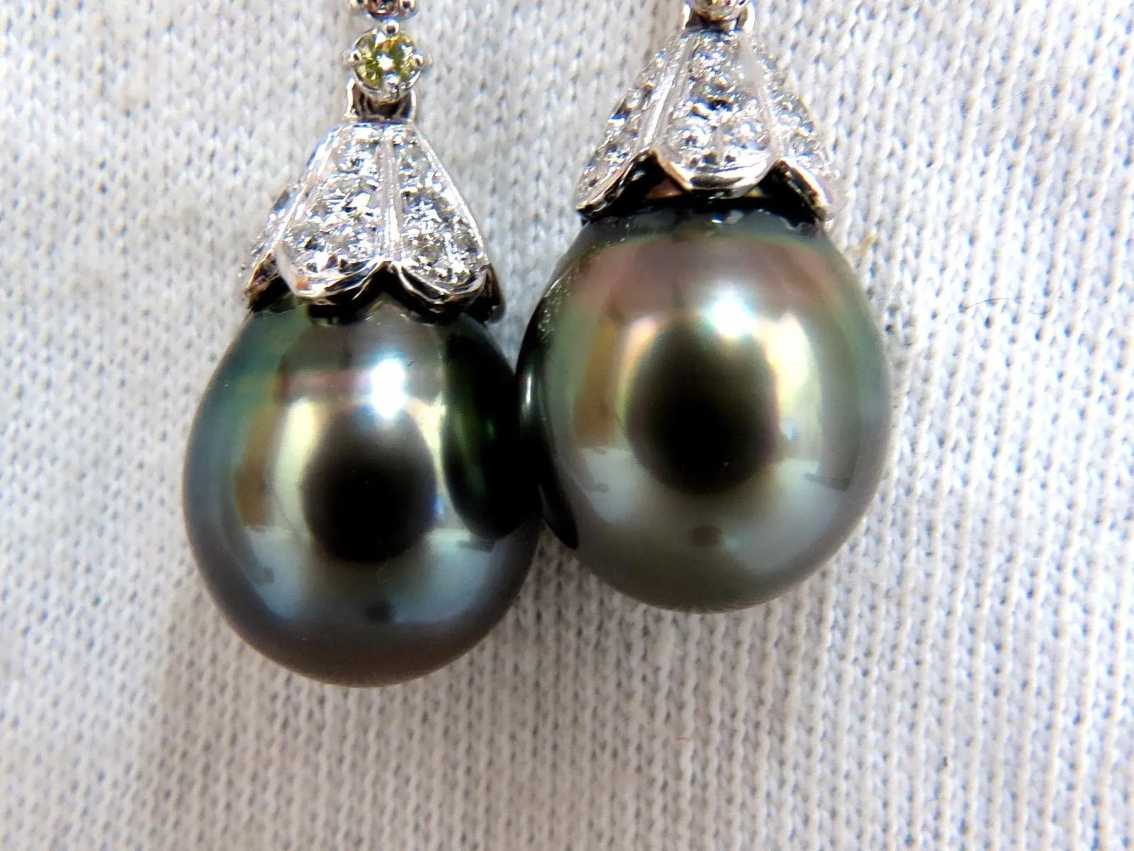 12.70mm NATURAL TAHITIAN PEARLS DANGLE COLOR DIAMOND EARRINGS 14KT