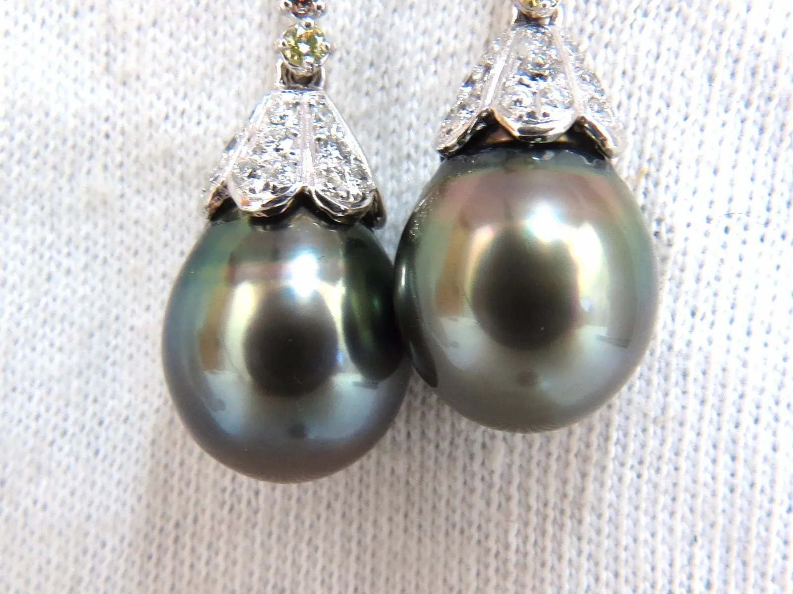 12.70mm NATURAL TAHITIAN PEARLS DANGLE COLOR DIAMOND EARRINGS 14KT