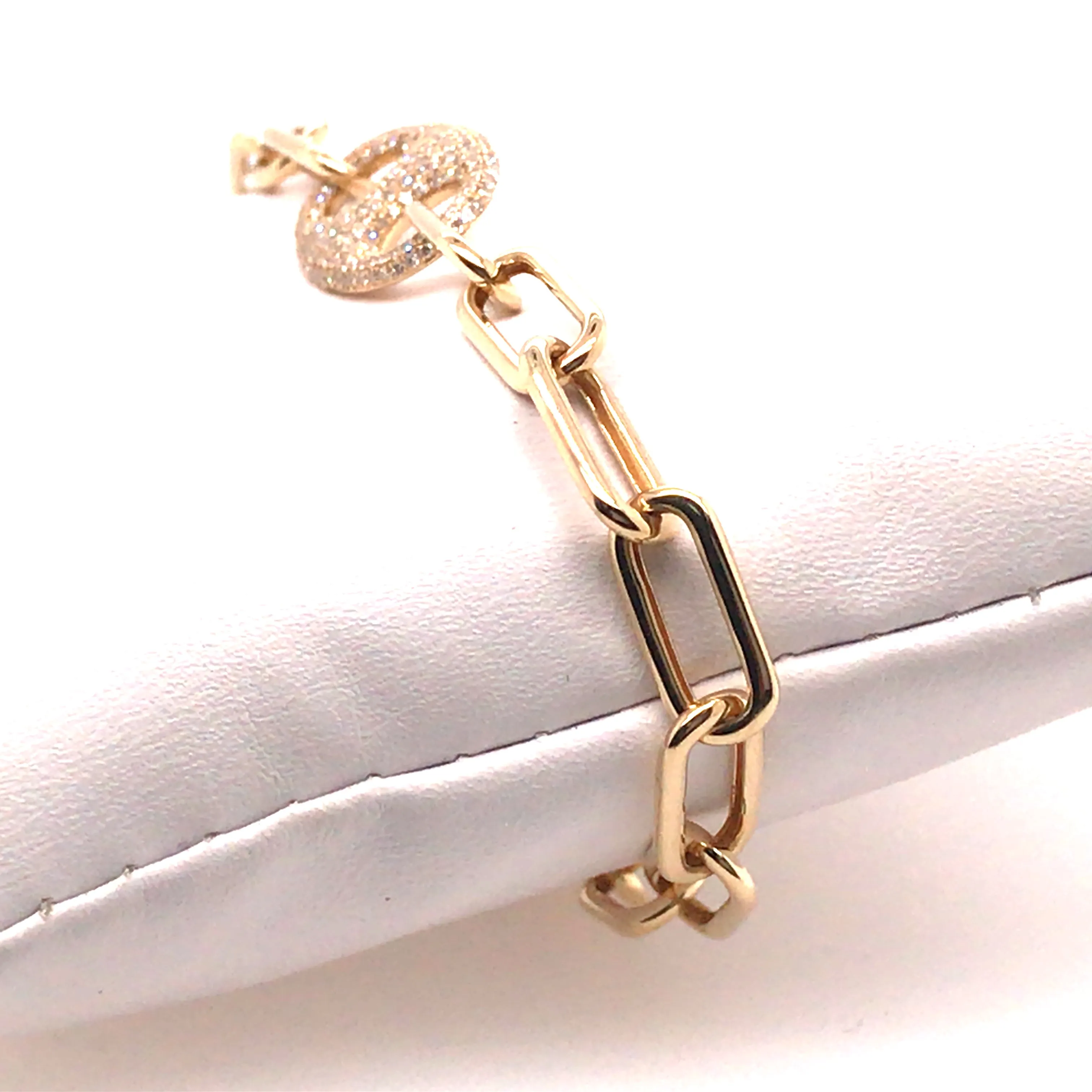 14K Diamond Oval Plate Paperclip Bracelet Yellow Gold