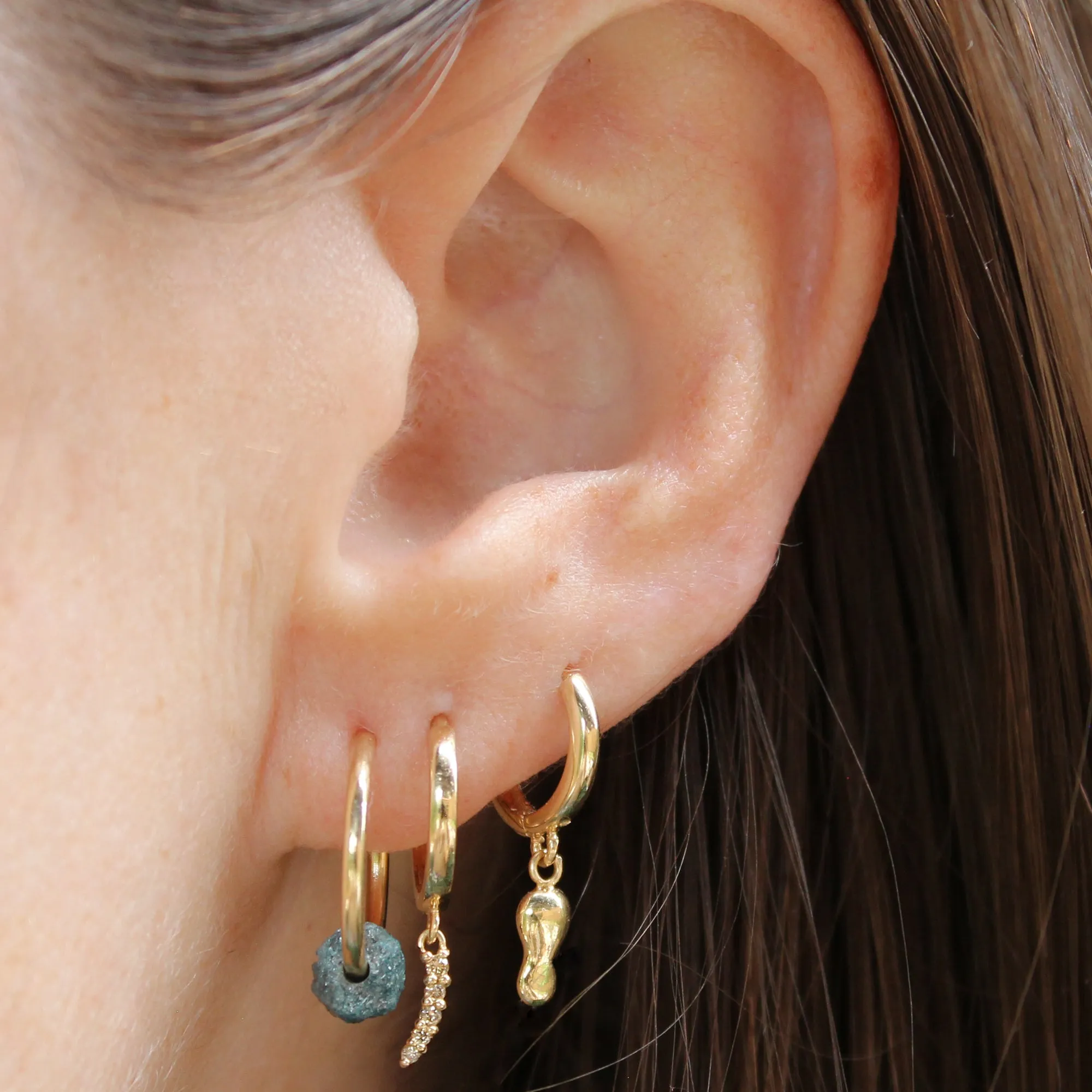 14k Gold   Diamond Single Huggie Hoop Earring