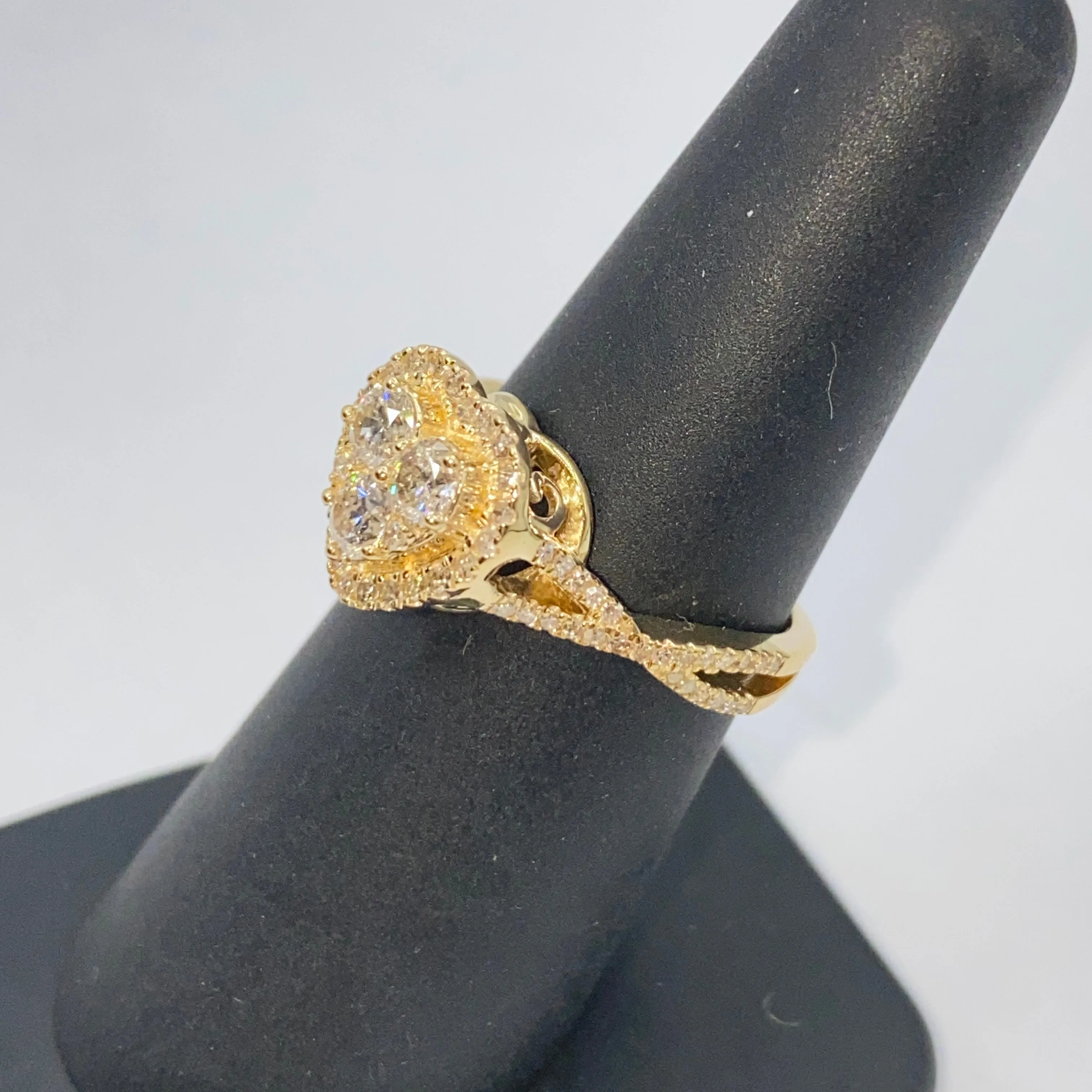 14K Heart Shaker Diamond Ring