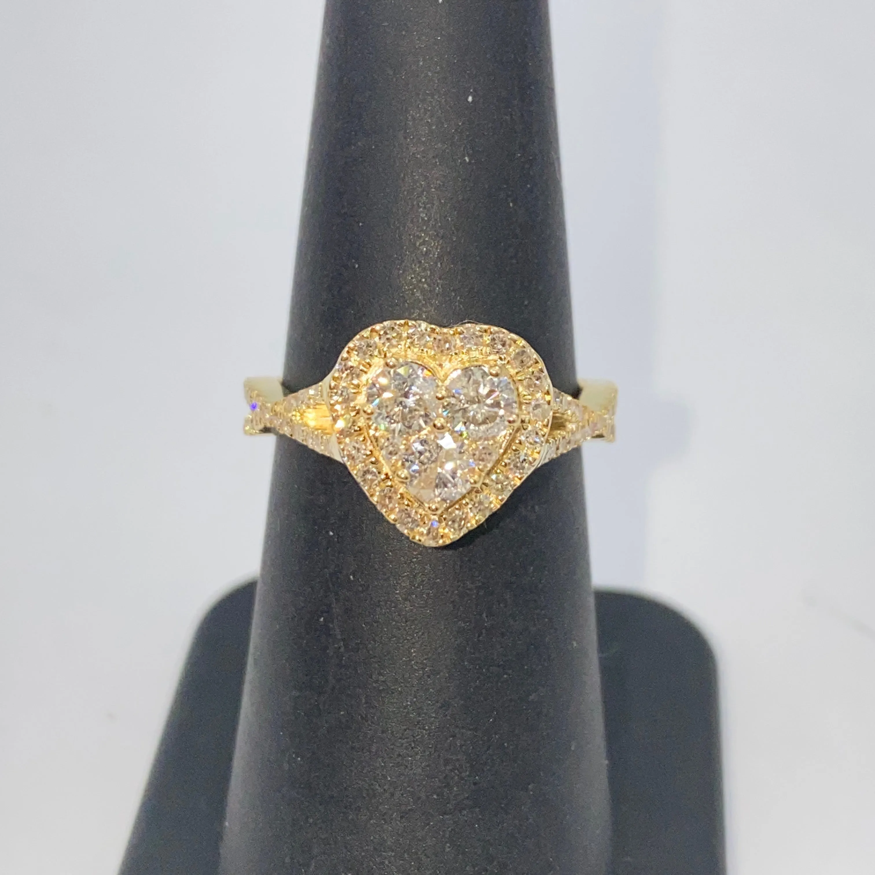 14K Heart Shaker Diamond Ring