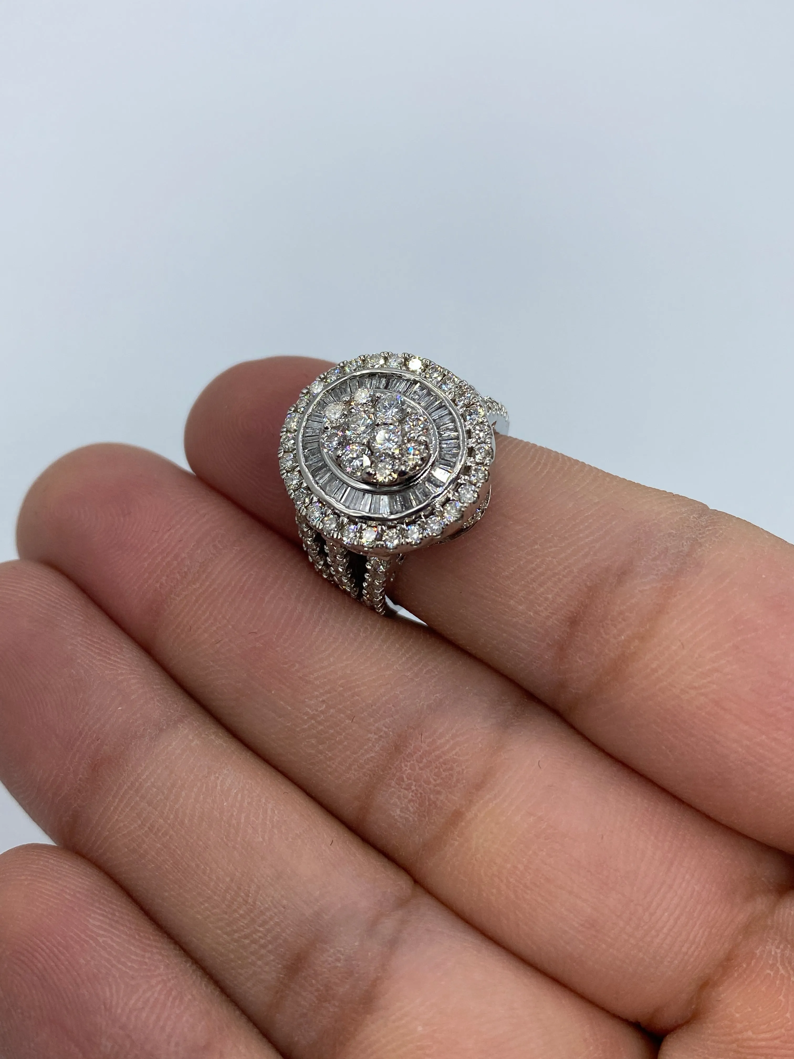 14K Oval Diamond Baguette Ring