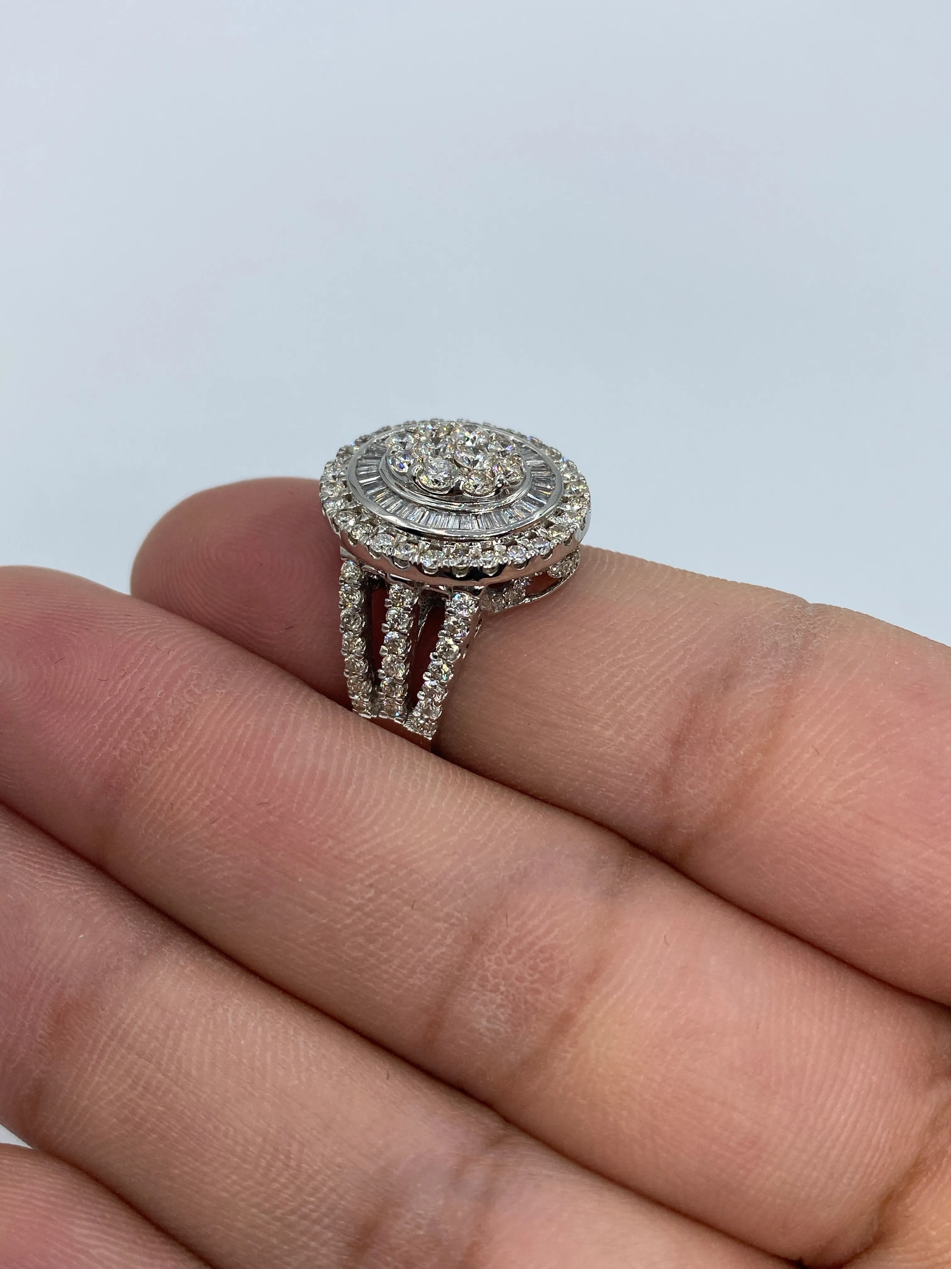 14K Oval Diamond Baguette Ring