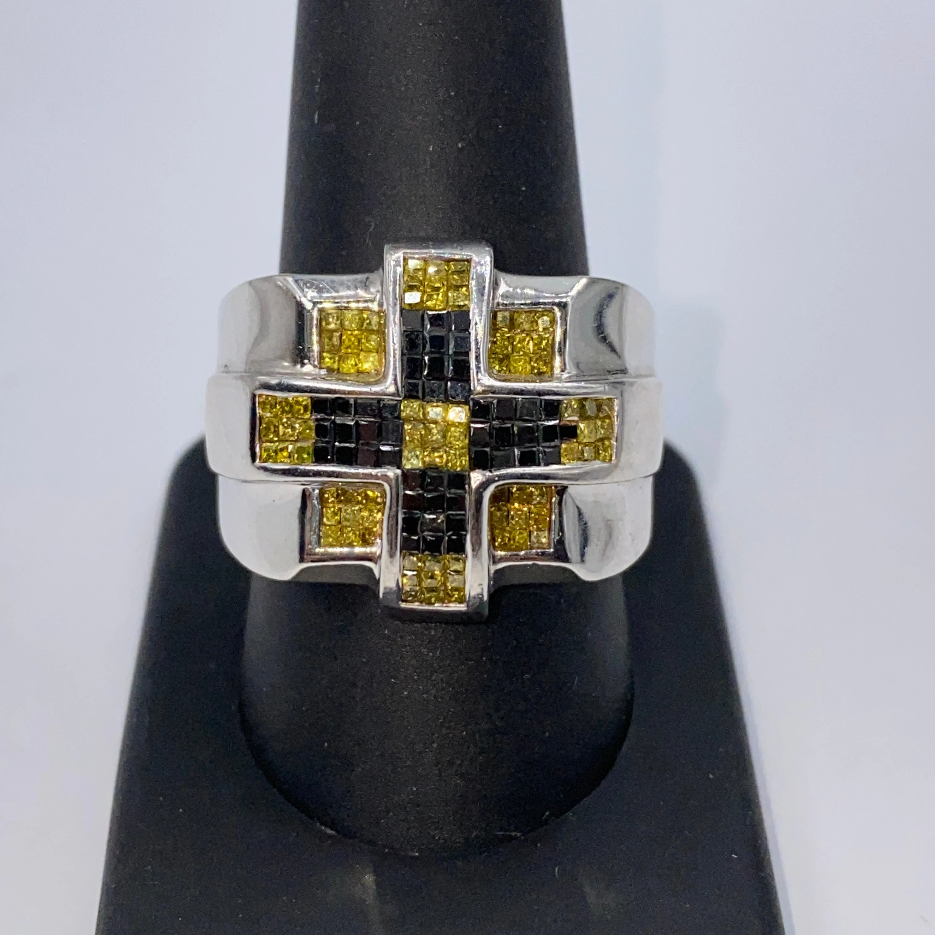14K Quest Diamond Ring