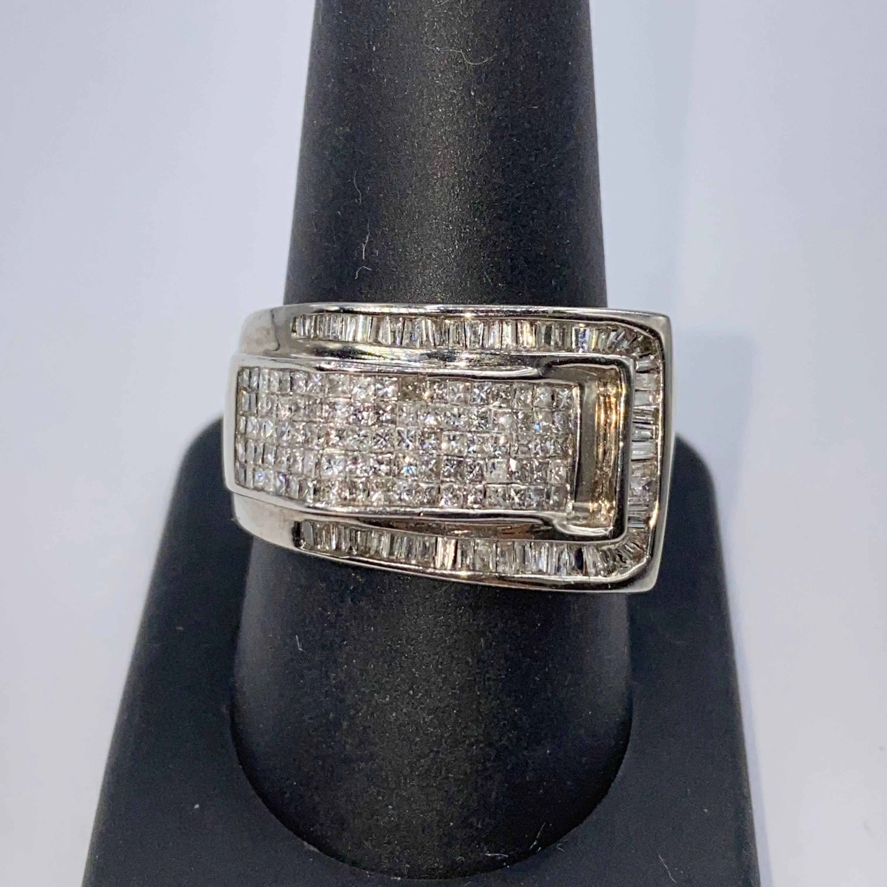 14K Revival Baguette Diamond Ring