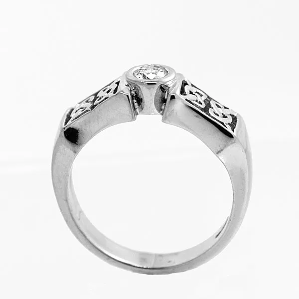 14K White Gold 0.22 ct Round Full Cut Diamond Celtic Knot Ring