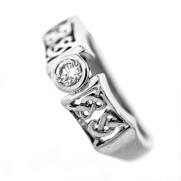 14K White Gold 0.22 ct Round Full Cut Diamond Celtic Knot Ring