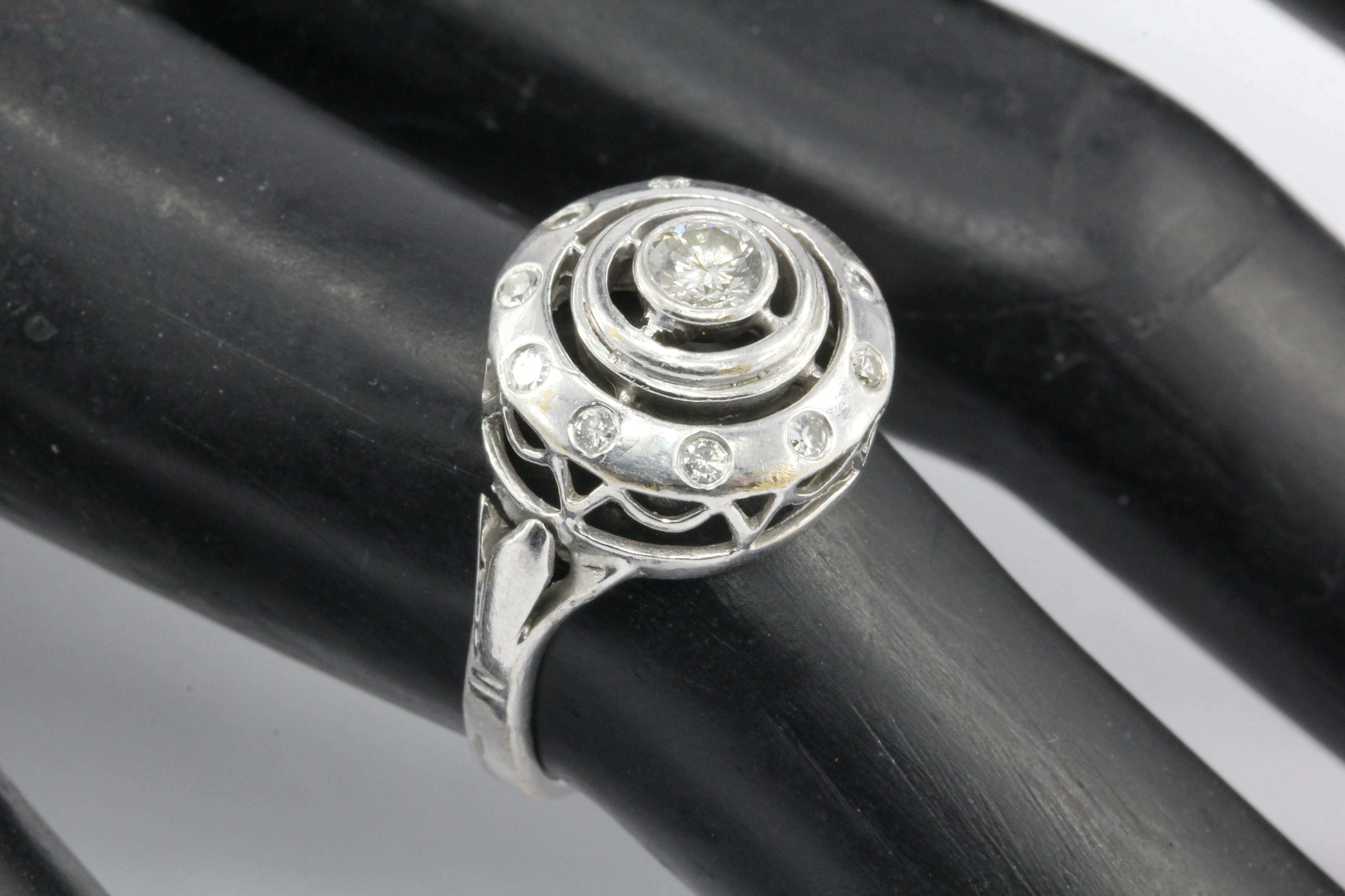 14K White Gold Concentric Circles Diamond Ring Size 6