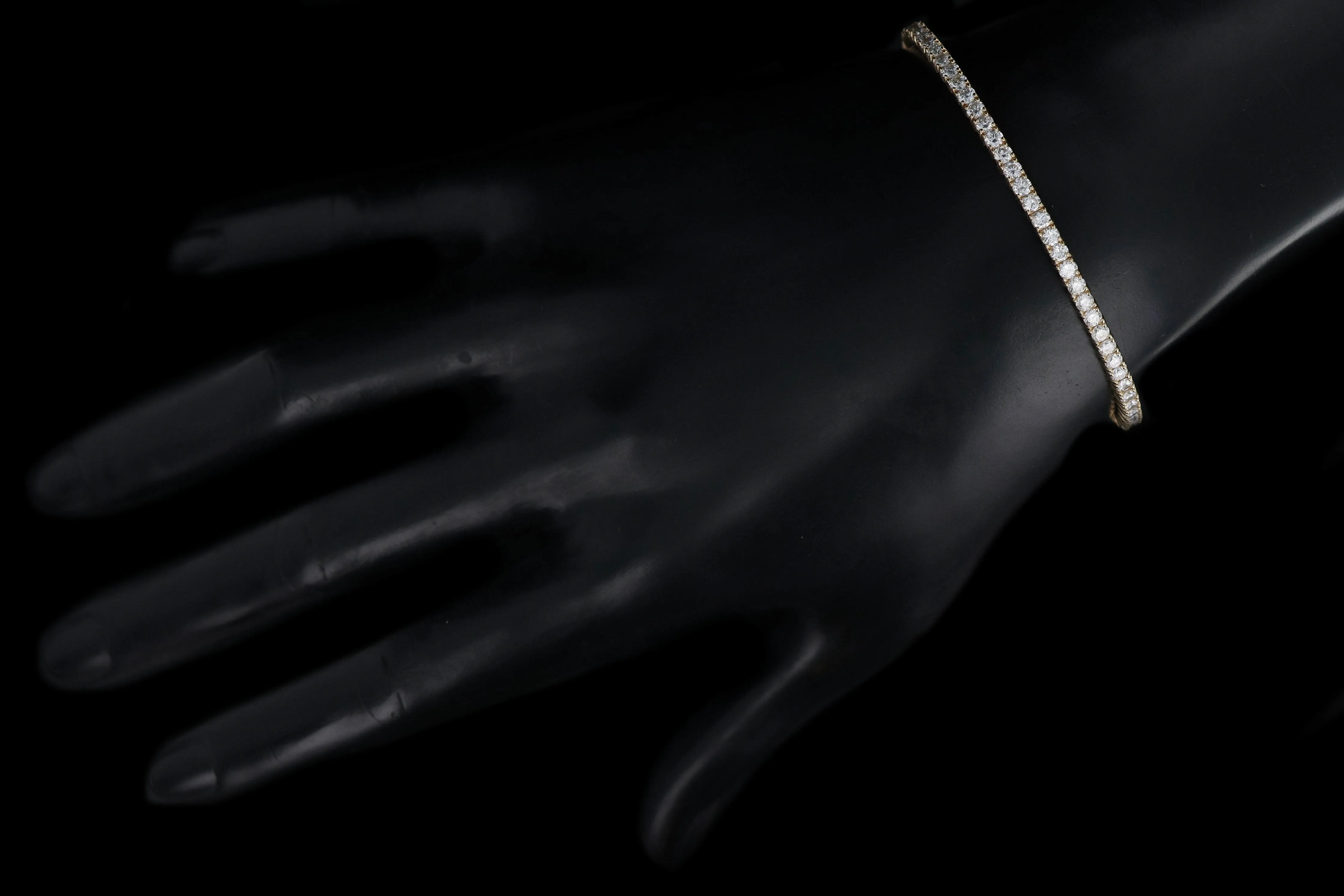 14K White, Yellow, or Rose Gold 3.30 Carat Total Weight Round Diamond Flexible Bangle