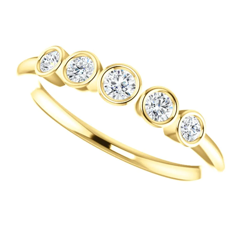 14k Yellow Gold 1/4 CTW Diamond Graduated Bezel Set Ring, Size 7
