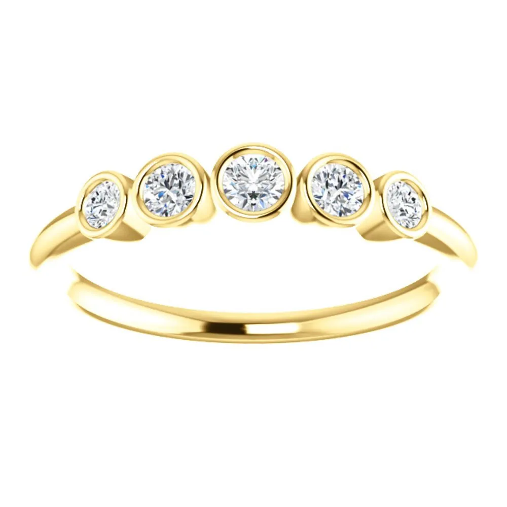 14k Yellow Gold 1/4 CTW Diamond Graduated Bezel Set Ring, Size 7