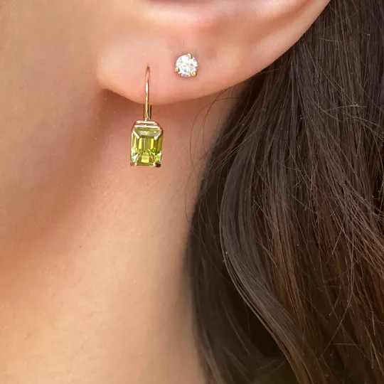 14KT Yellow Gold Genuine Peridot Leverback Earrings