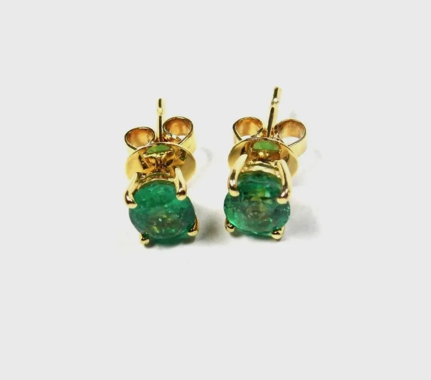 1.50 Carats Natural Colombian Emerald Oval Stud Earrings 18k Yellow Gold