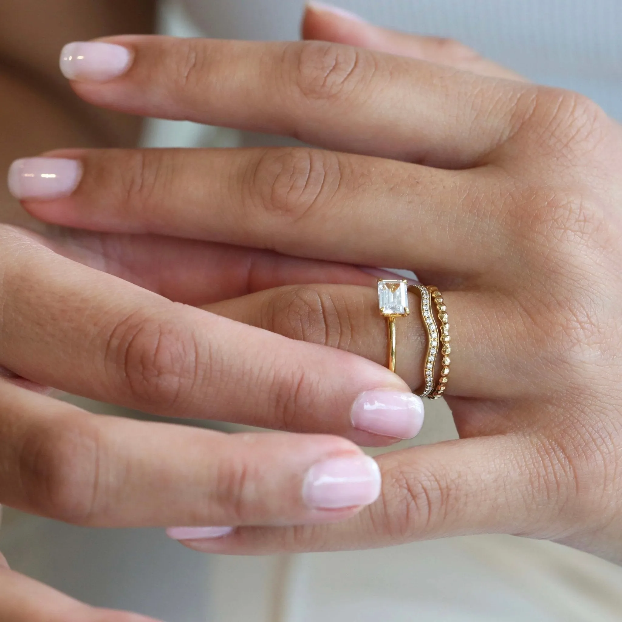 18K Gold "Pixie" Hidden Halo Ring Mount with East/West Stone