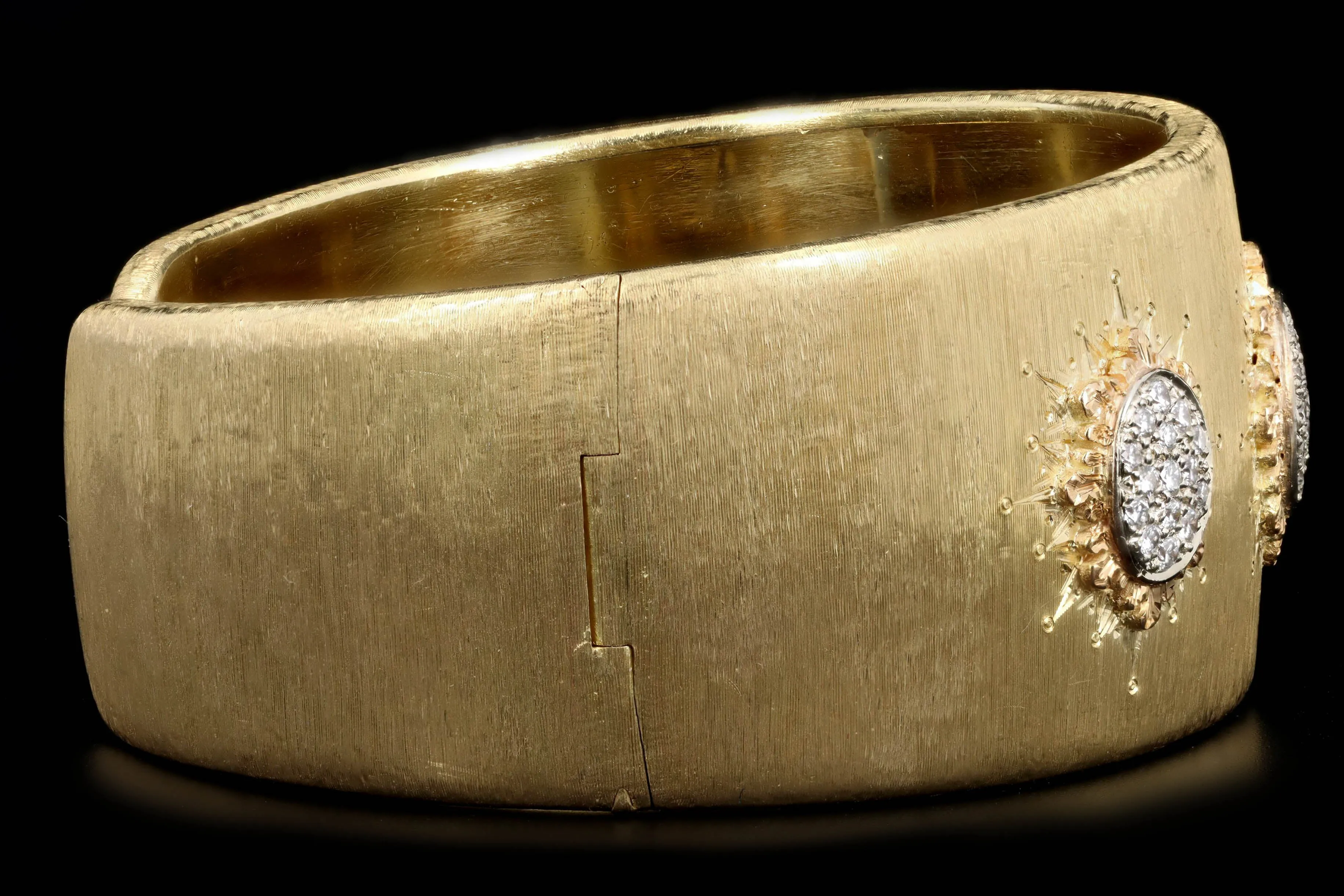 18K Yellow Gold 0.50 Carat Total Weight Diamond Pave Florentine Finish Cuff Bracelet