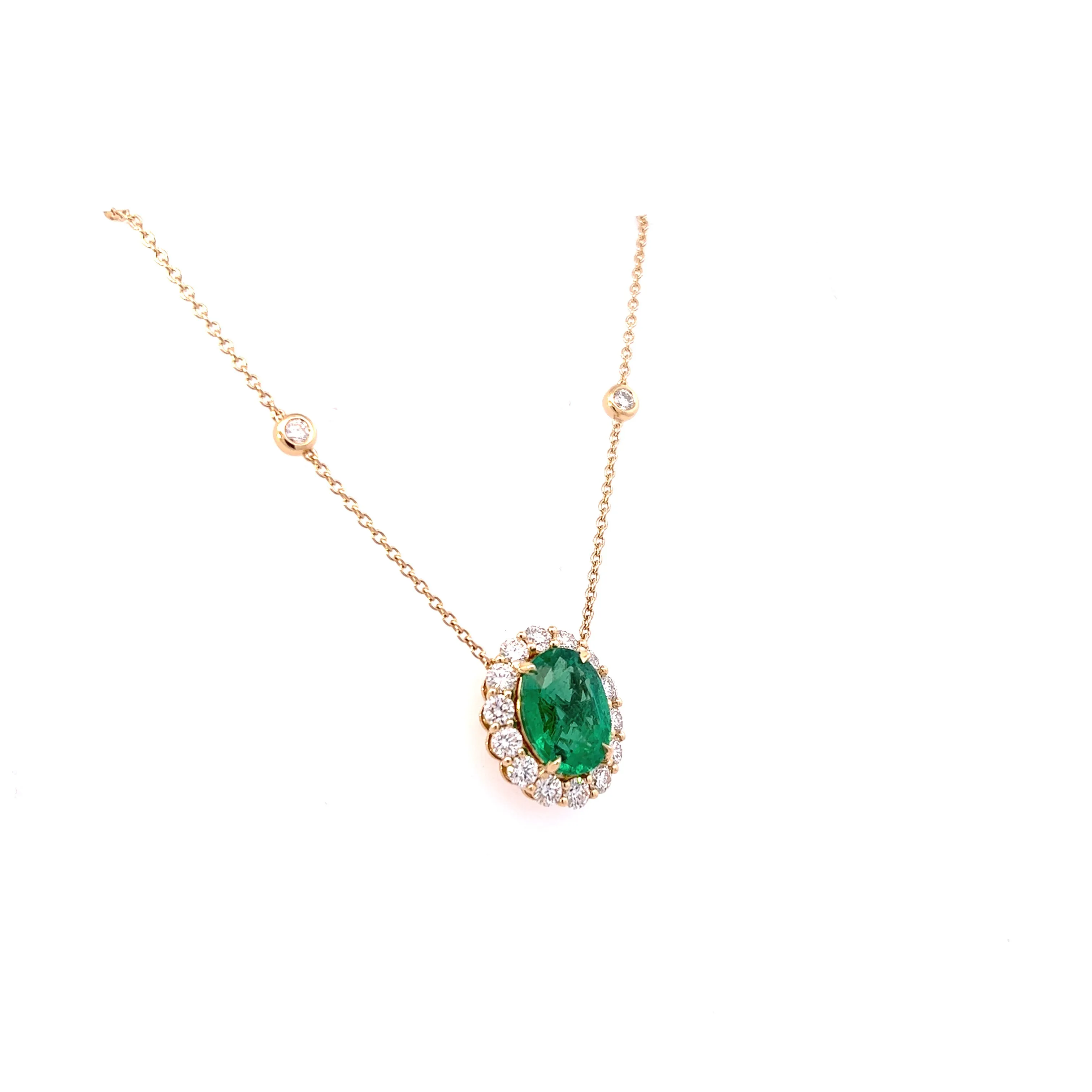 18K Yellow Gold Oval Emerald And Diamond Halo Necklace (6.15ctw)
