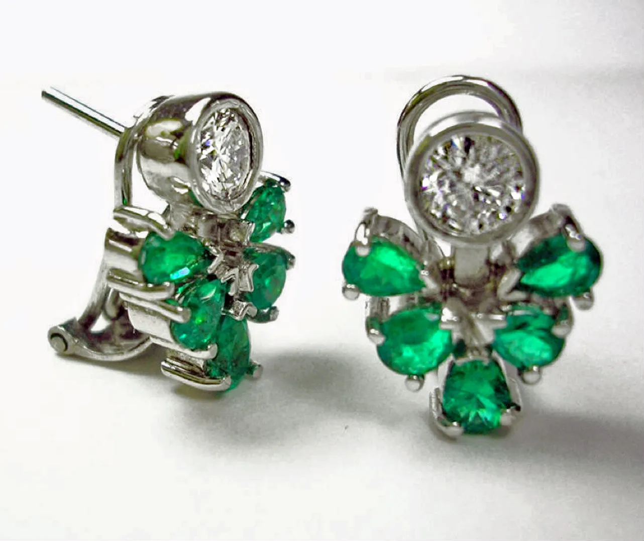 2.50 Carat Diamond Emerald Cluster Earrings 18k White Gold