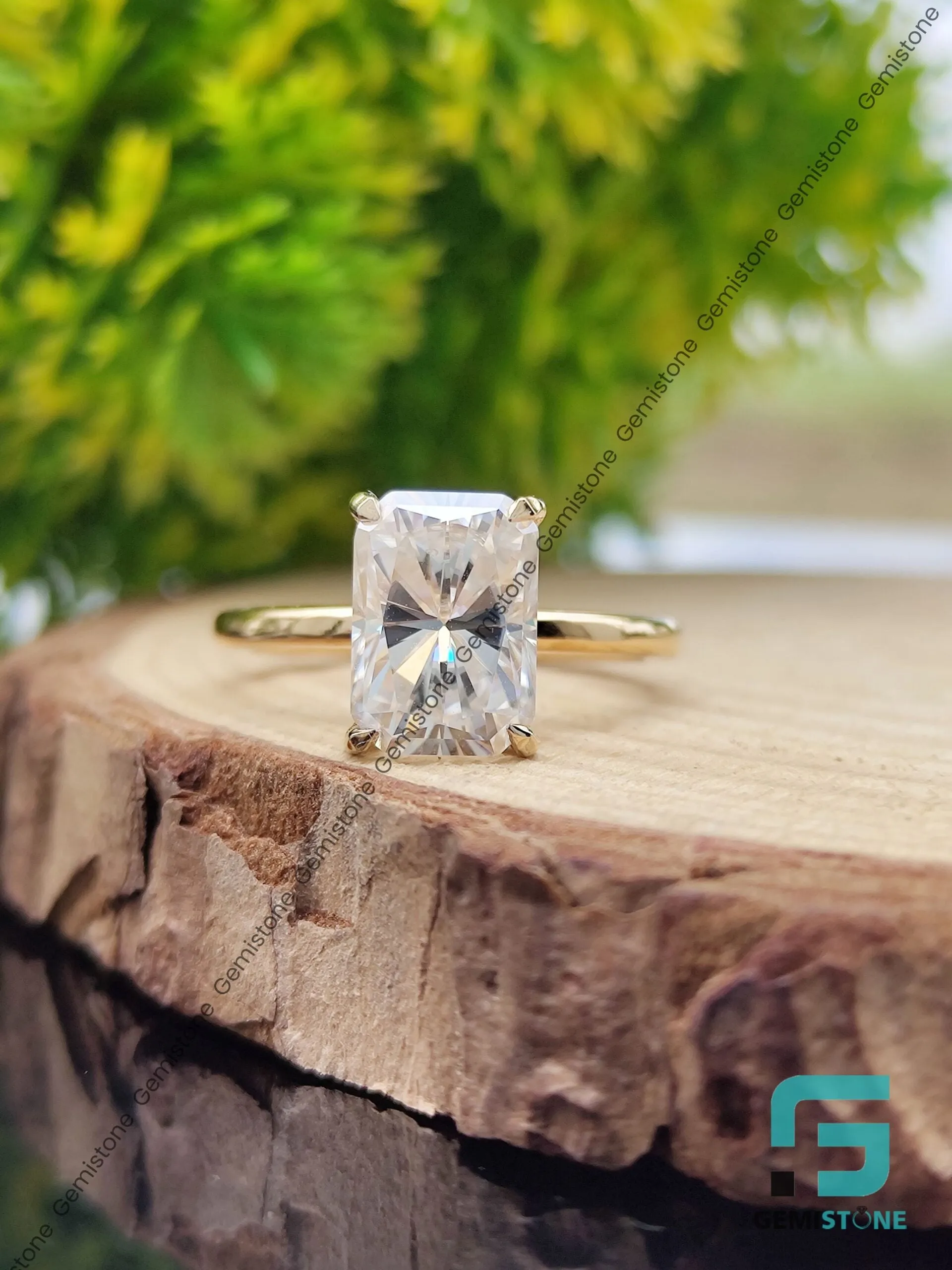 4Ct Radiant Cut Moissanite Diamond Solitaire Ring