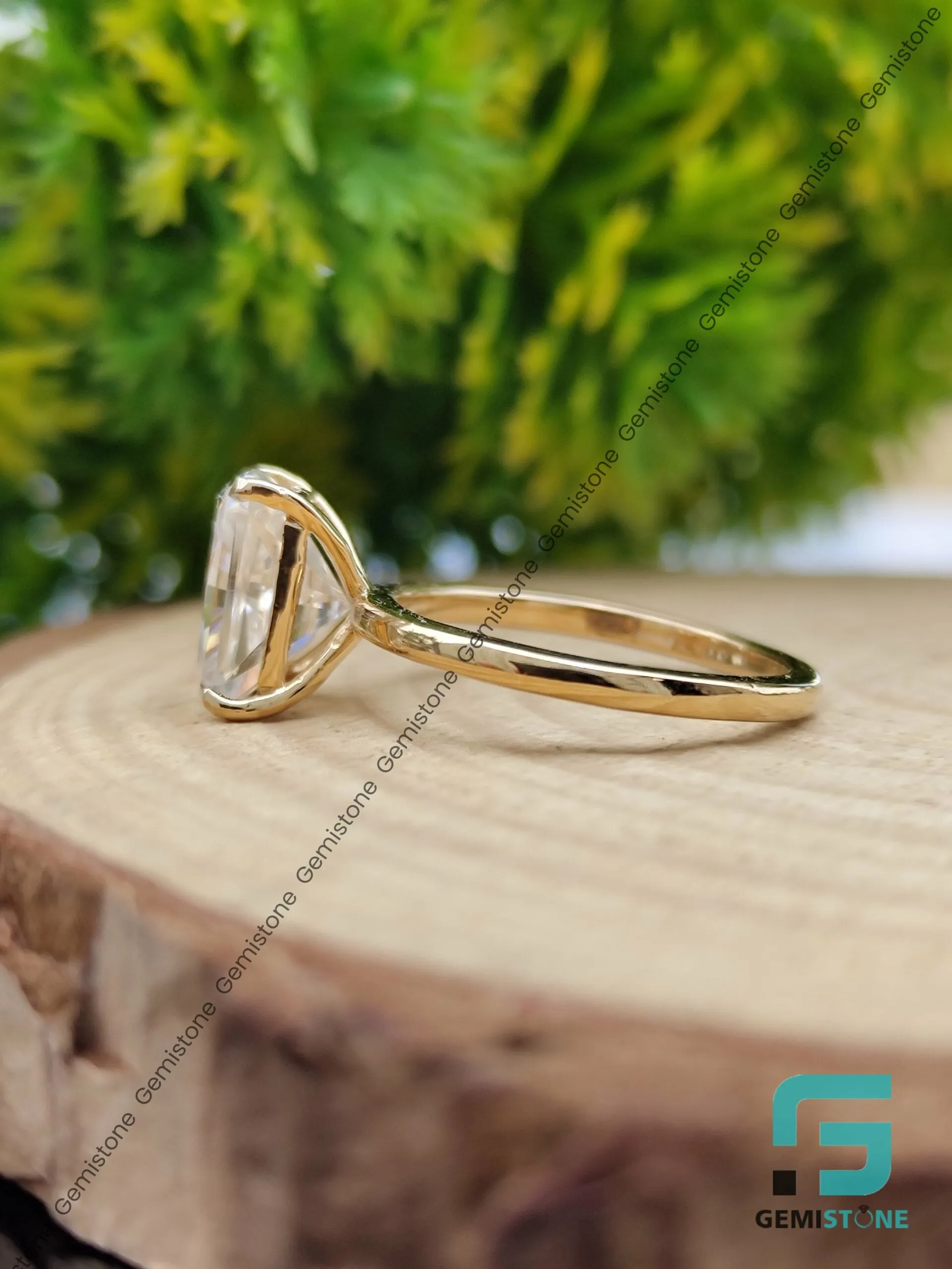 4Ct Radiant Cut Moissanite Diamond Solitaire Ring