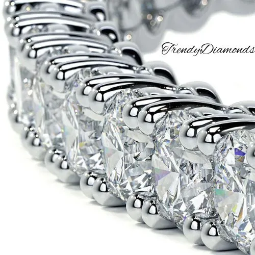 8.50ctw Round Brilliant Diamond Eternity Tennis Bracelet set in 14k White Gold