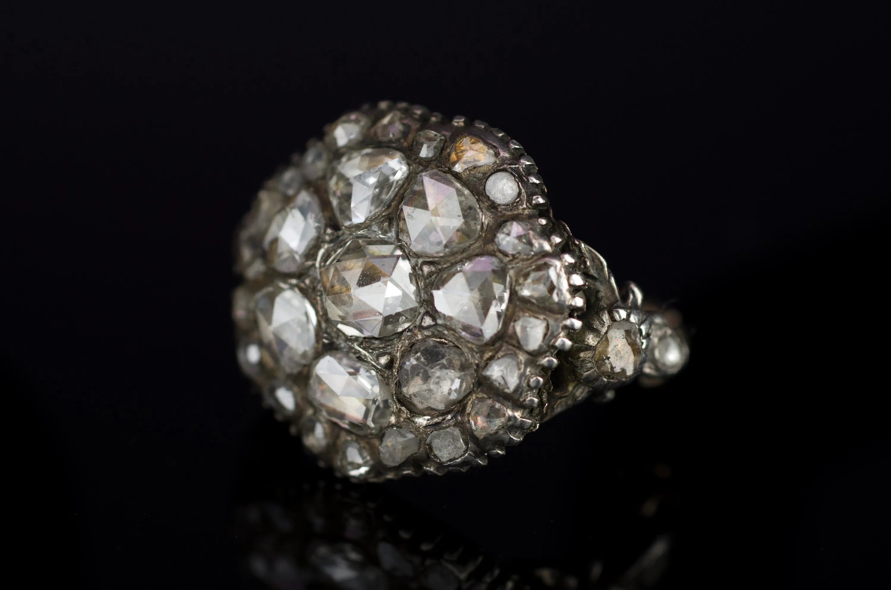 ANTIQUE ROSE CUT CLUSTER RING