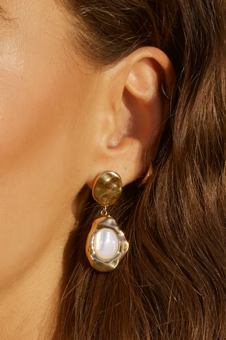 ARMS OF EVE FLORENTINE MOTHER OF PEARL EARRINGS - GOLD PLATED