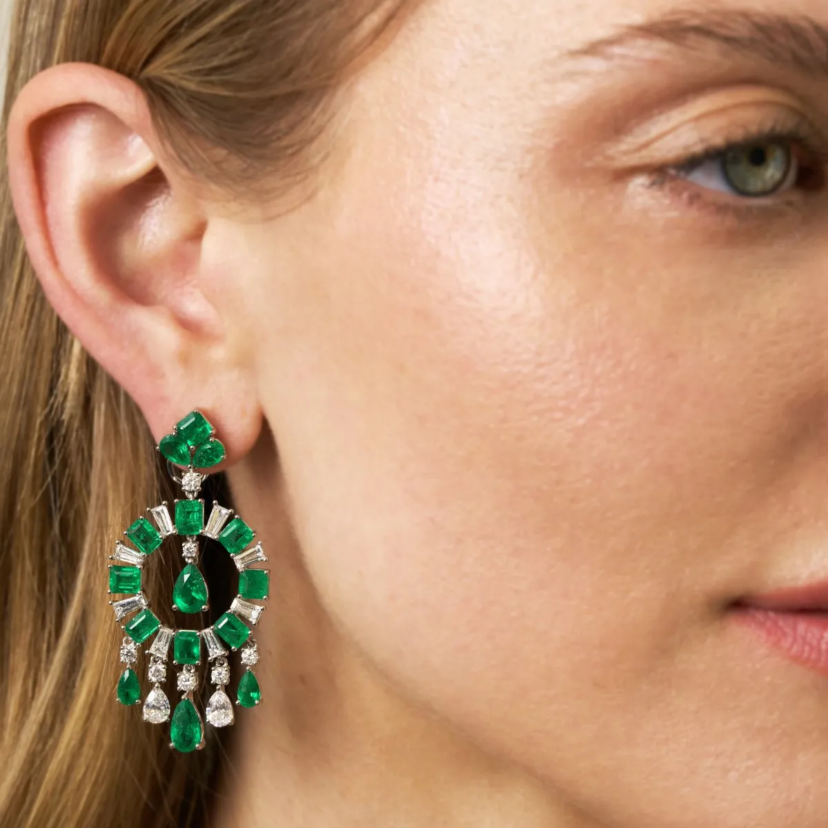 Belcanto Emerald Chandelier Earrings