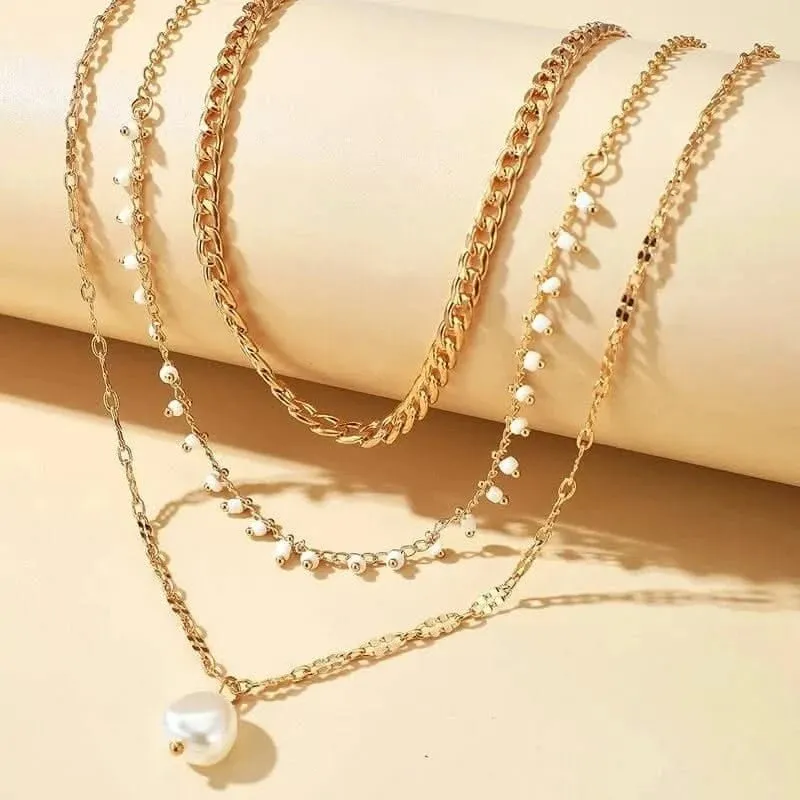 Bohemian Pearl Pendant Necklace