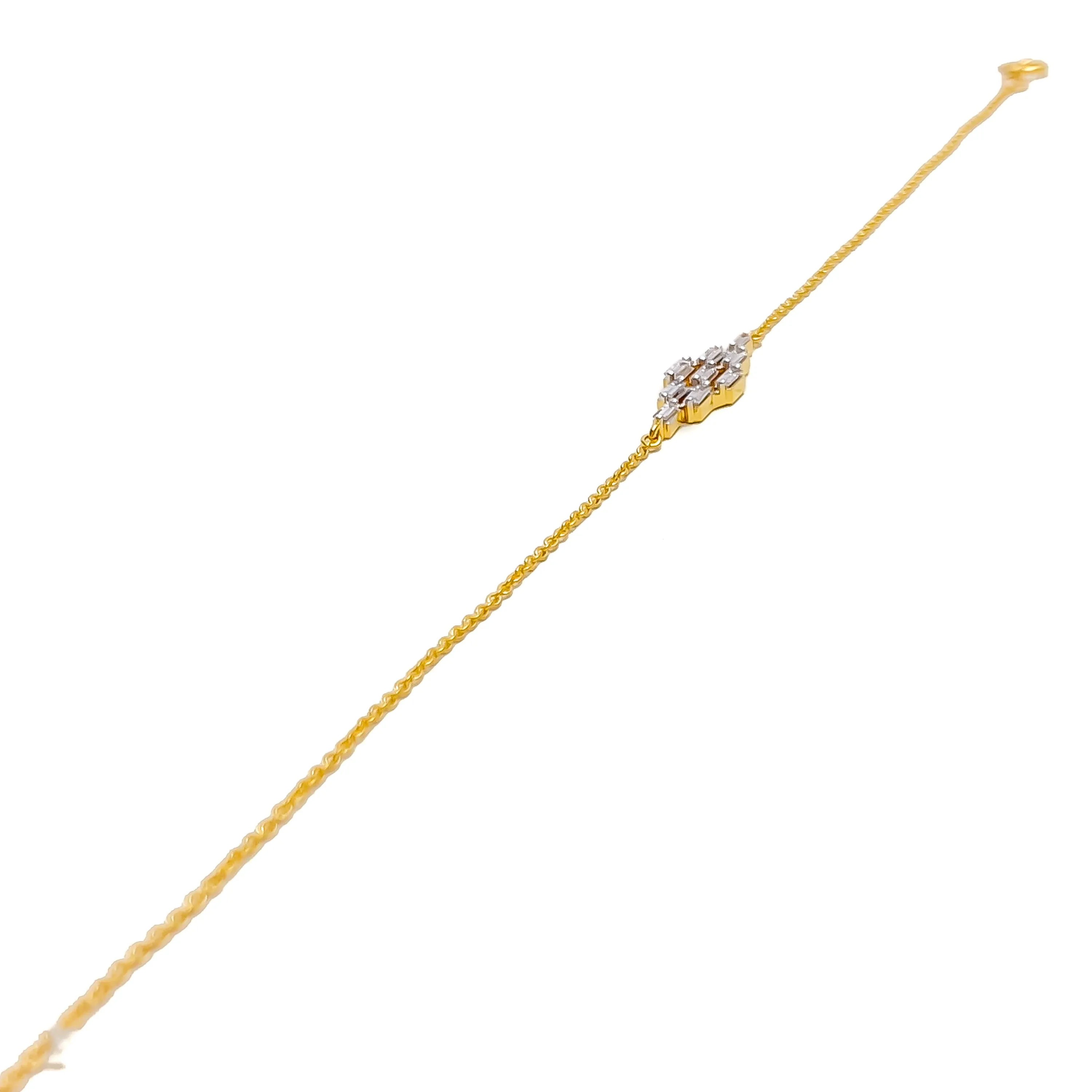 Captivating Sleek Diamond   18k Gold Bracelet