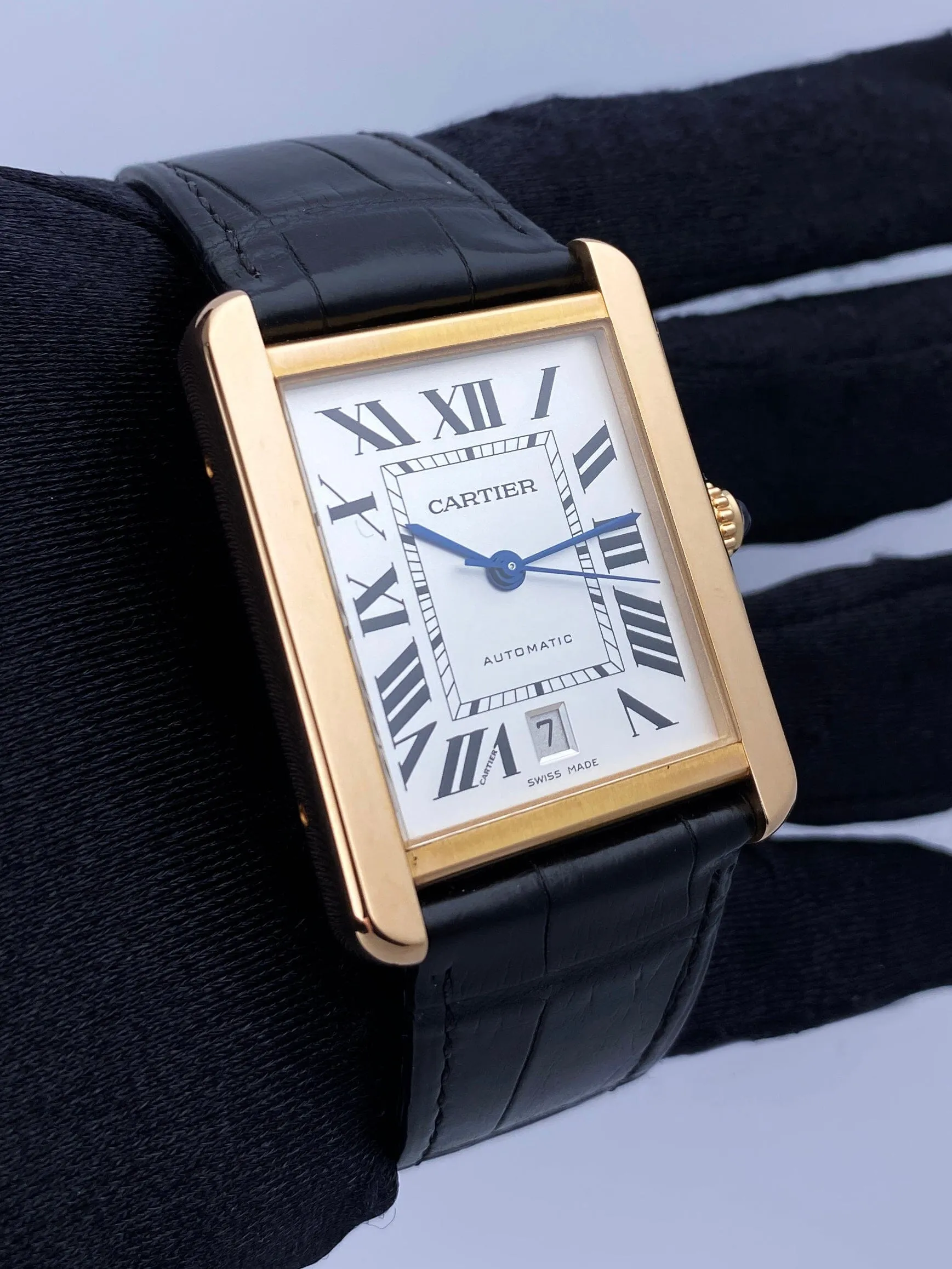 Cartier Tank Solo XL W5200026 18K Rose Gold Mens Watch