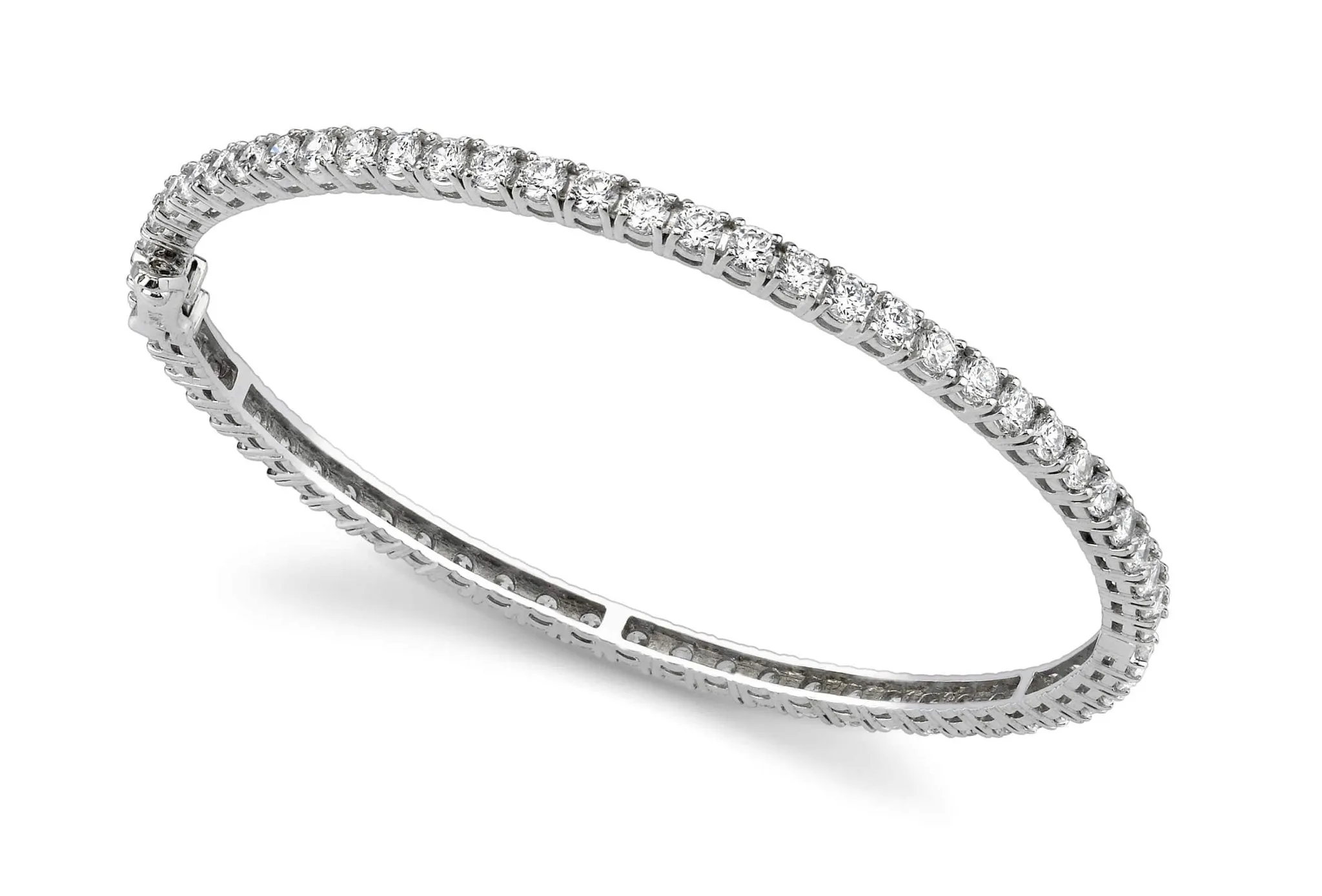 Classic Prong Set Diamond Bangle with 5.42 ct.(finished) 2.8mm