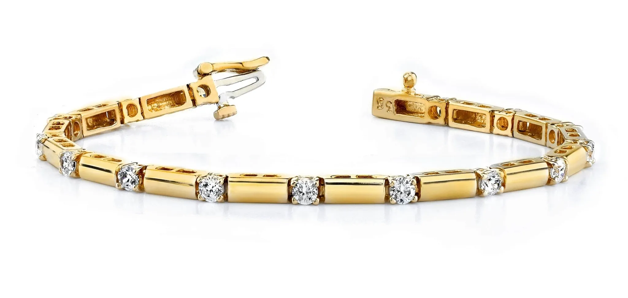 Clean Design Diamond And Bar Diamond Bracelet with 1.53 ct.(finished) 3.0mm