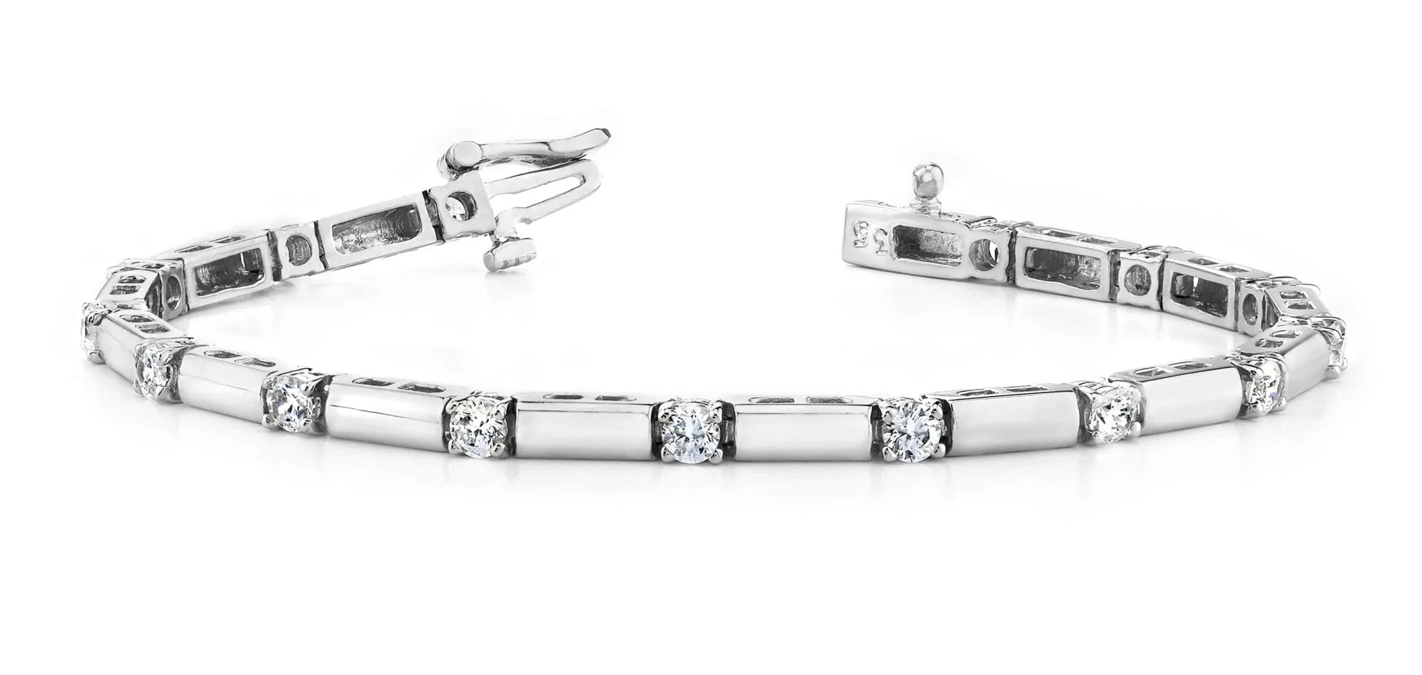 Clean Design Diamond And Bar Diamond Bracelet with 1.53 ct.(finished) 3.0mm