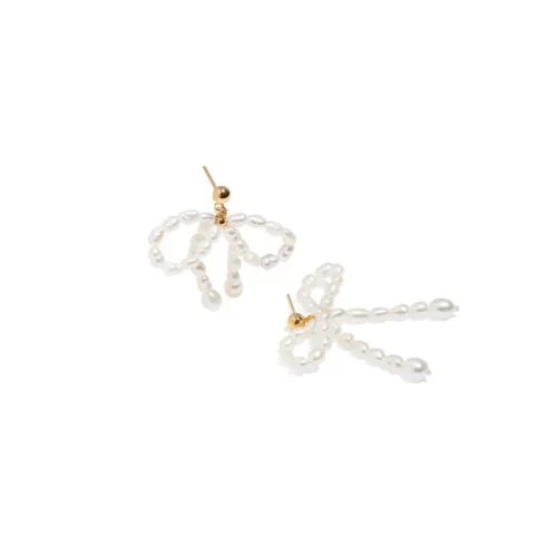 Coquette Pearl Bow Earrings