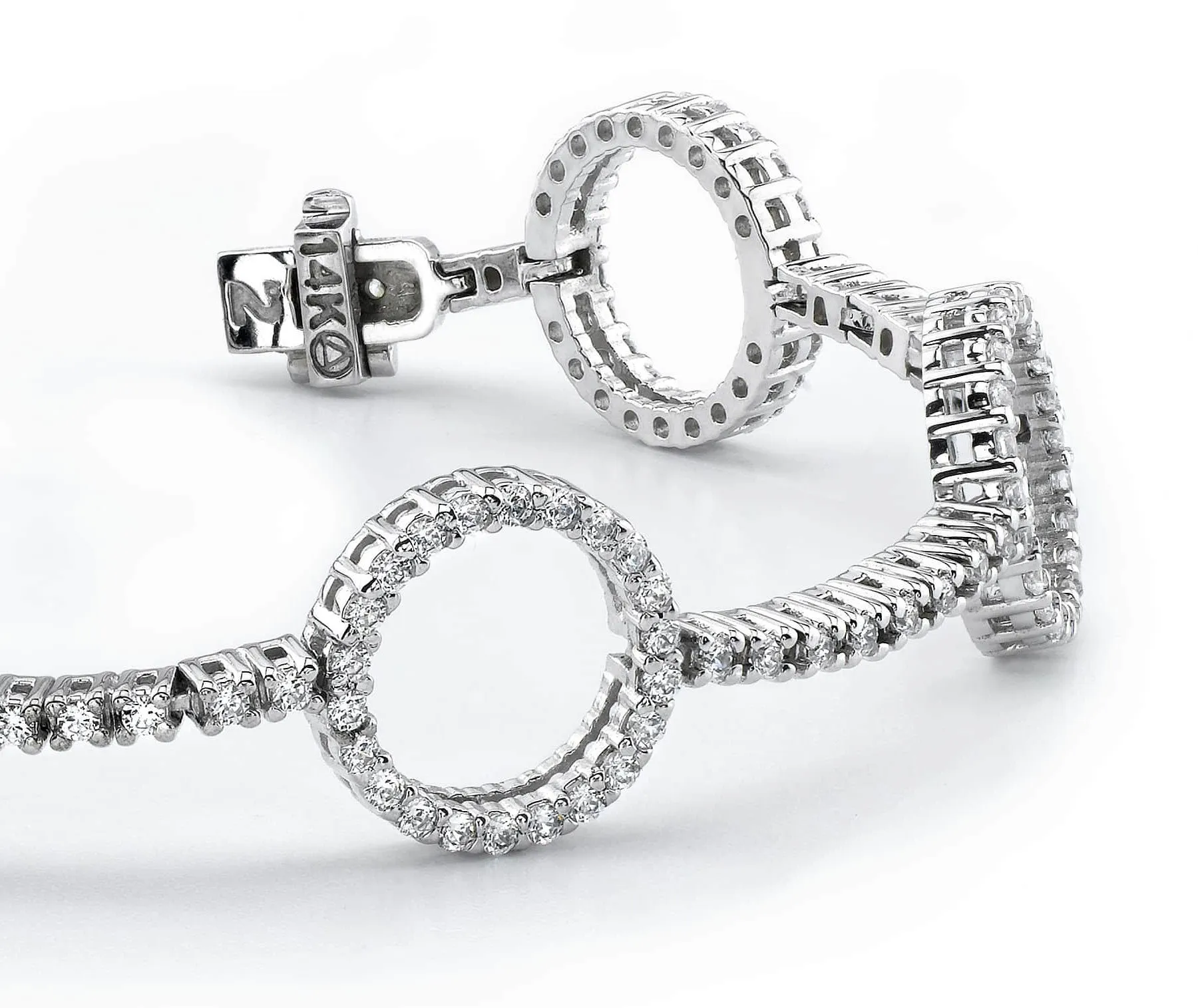 Diamond Circle Of Life Diamond Bracelet with 2.34 ct.(finished) 1.4mm