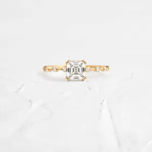 Distance Ring, Asscher Cut