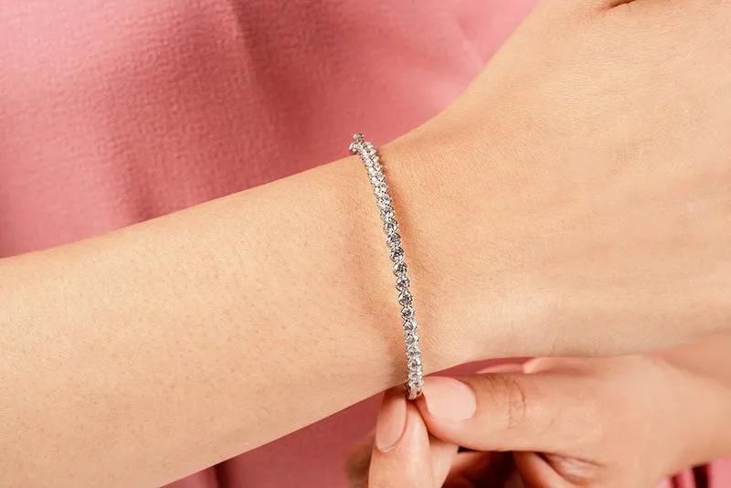 Divinely Dazzling Bangle Diamond Bracelet with 1.06 ct.(finished) 2mm