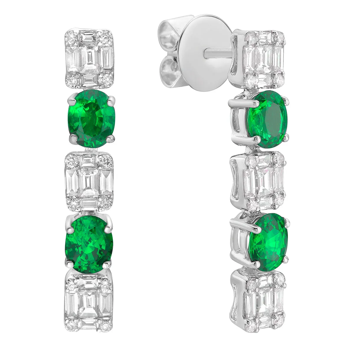 Earrings 18KW/4.4G 4EMER-1.1CT 30BD-0.73CT 24RD-0.15CT