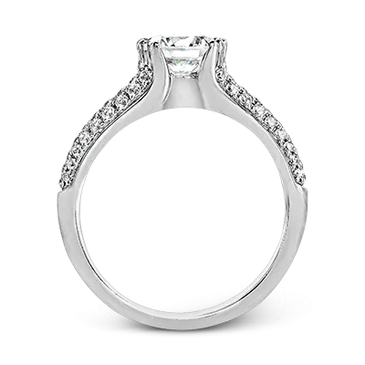 Engagement Ring in 18k Gold with Diamonds