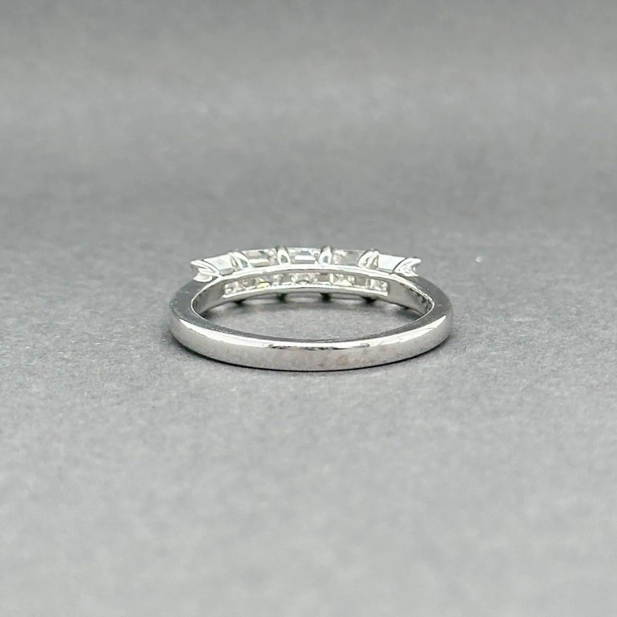 Estate 18K W Gold 1.30ctw H/VS2-SI1 Diamond Wedding Ring