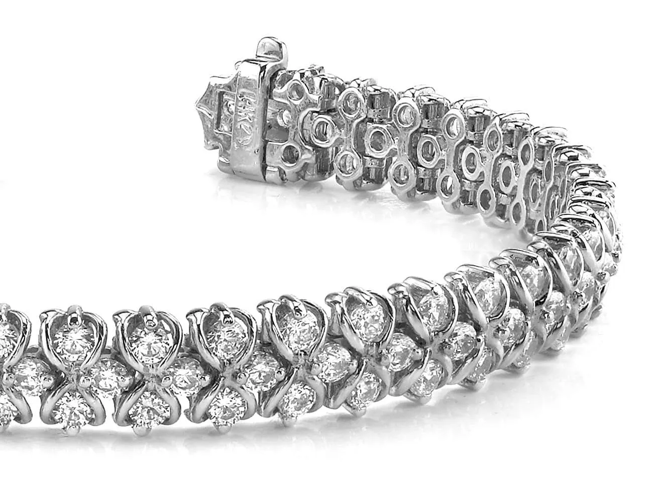 Figure Eight Diamond Link Diamond Bracelet with 7.08 ct.(finished) 2.5mm