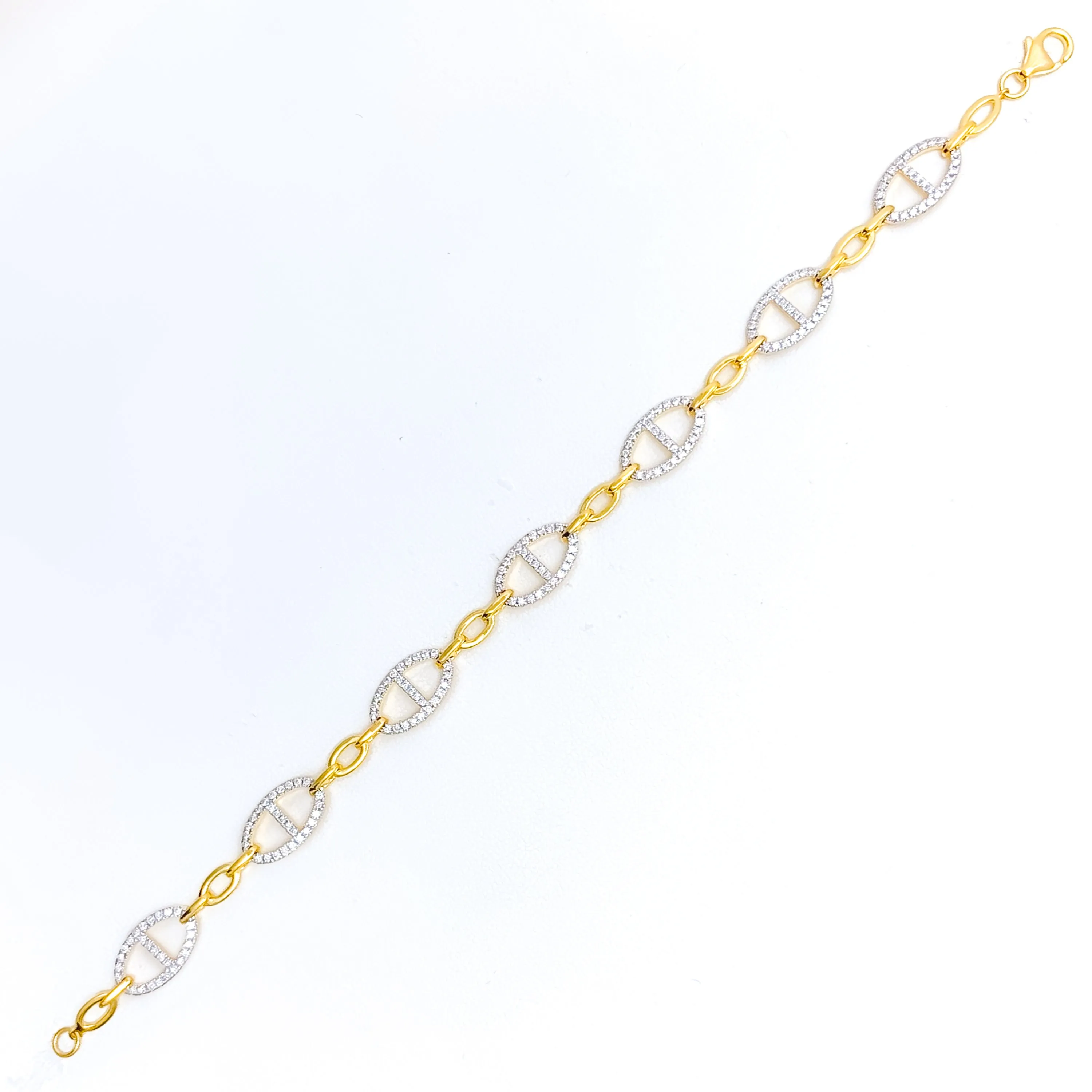 Flawless Classy Diamond   18k Gold Bracelet