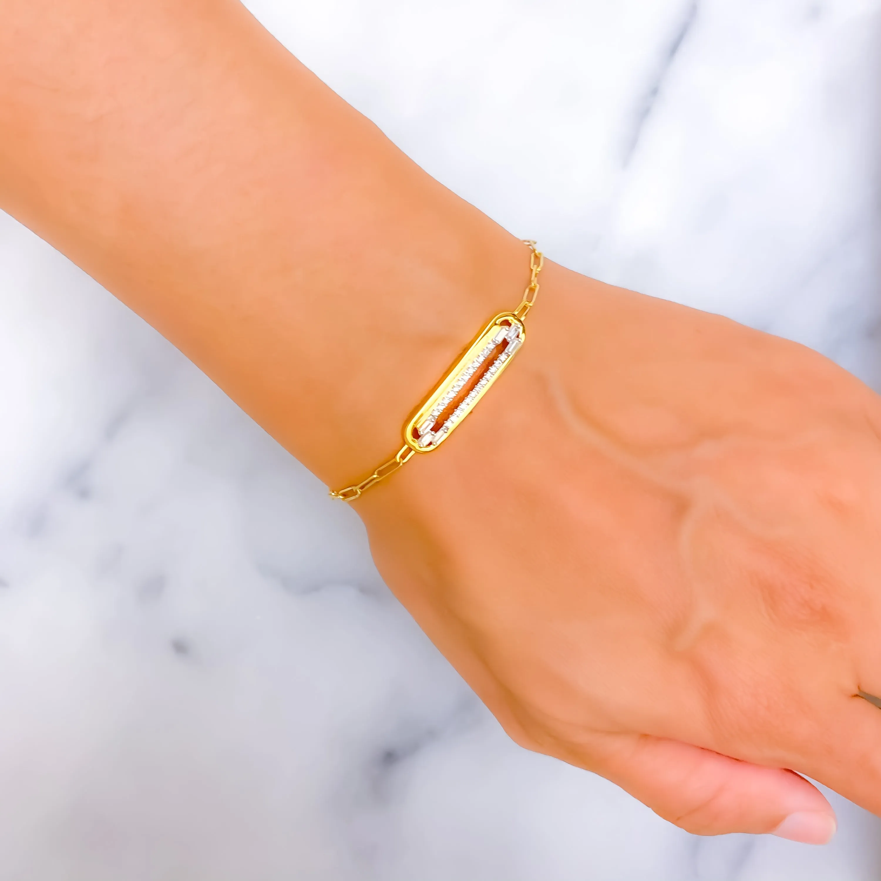 Flawless Classy Diamond   18k Gold Bracelet