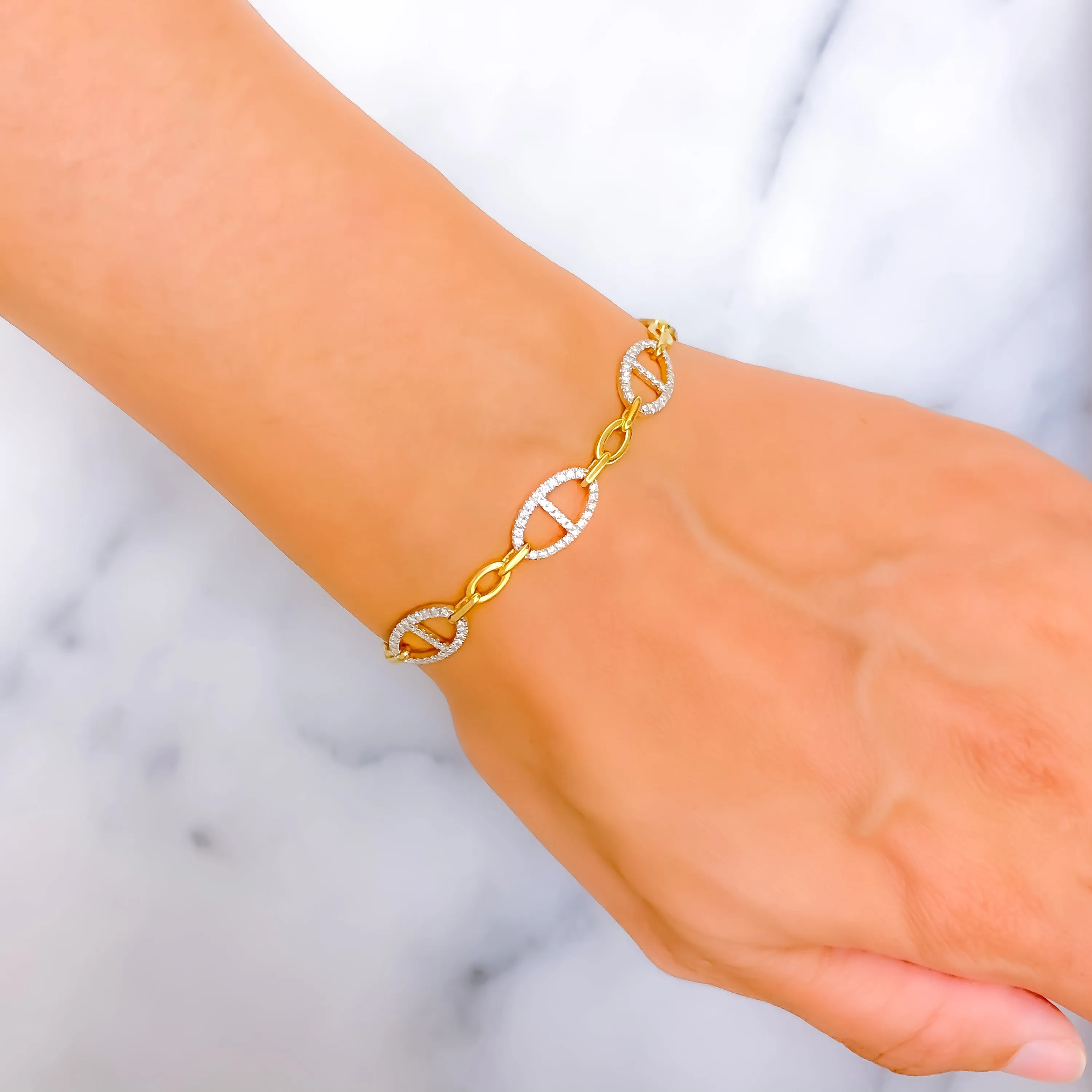 Flawless Classy Diamond   18k Gold Bracelet