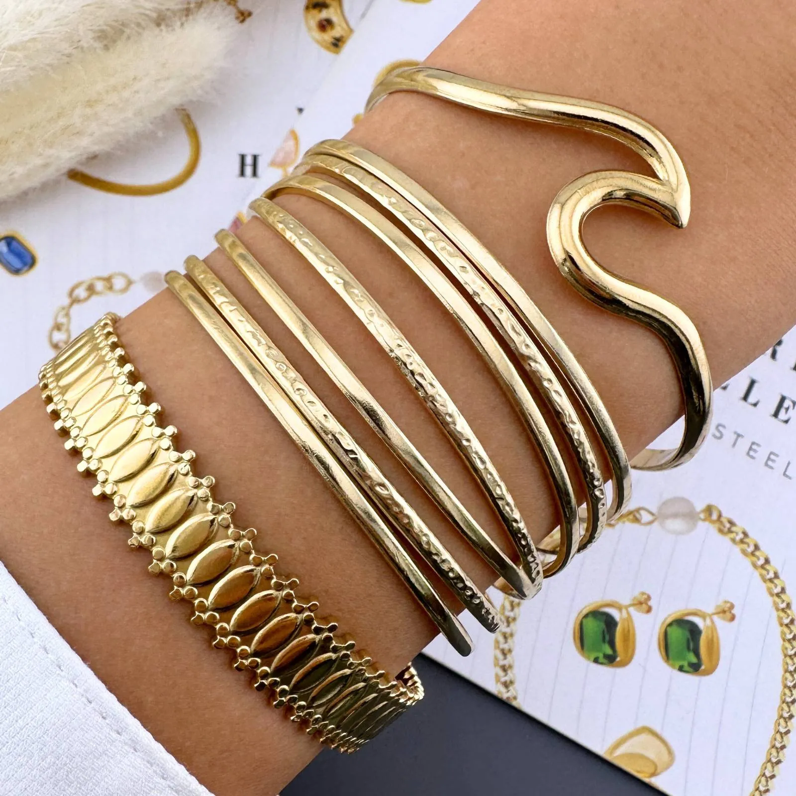 Fluid Wave Open Cuff – 18K Gold